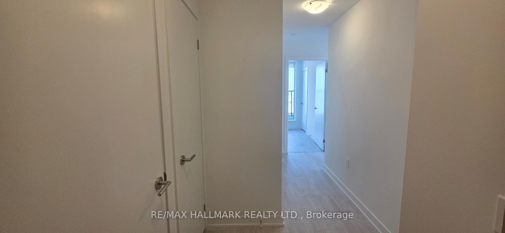 1 Quarrington Lane Unit 1417 photo 2