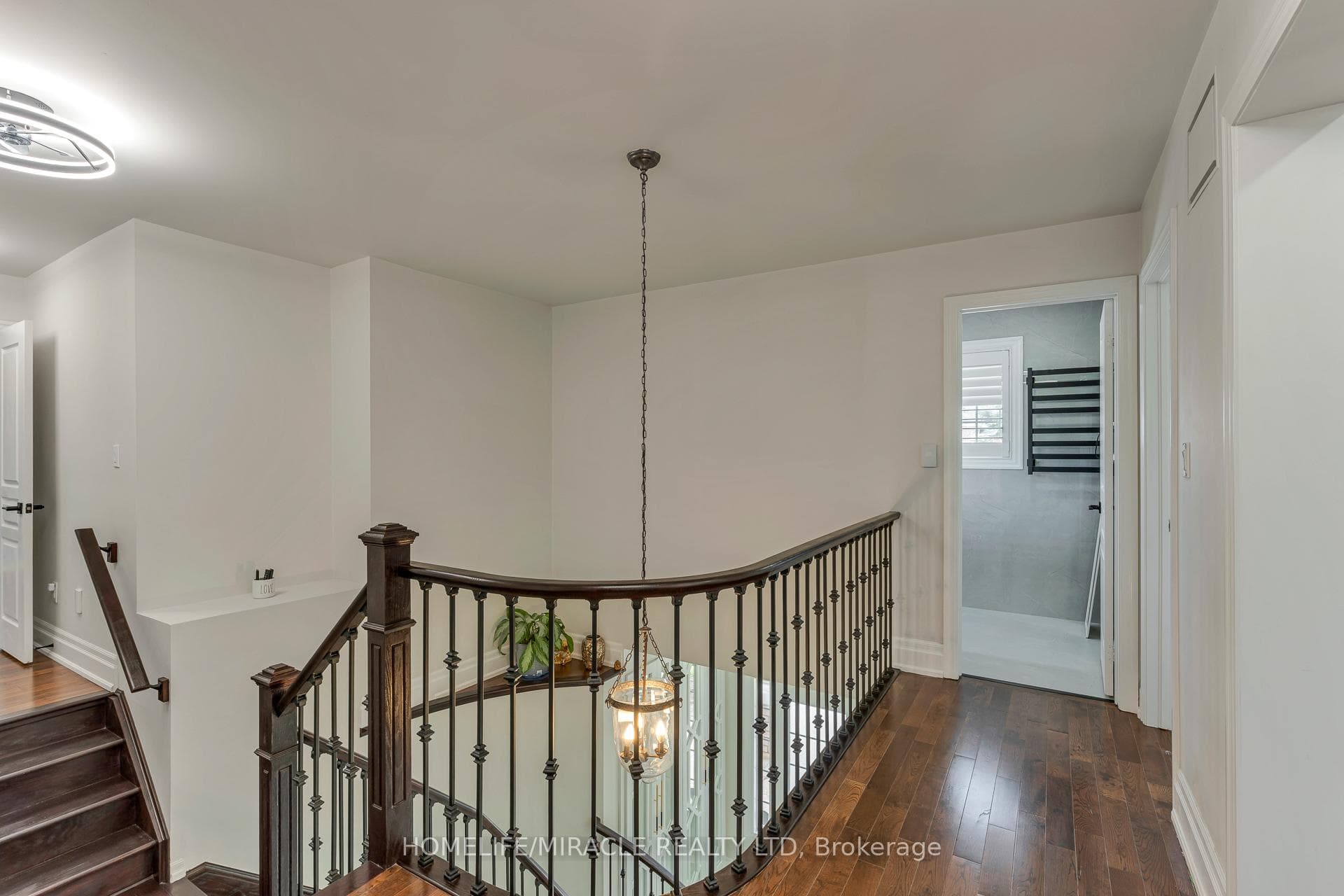 2299 Glazebrook Circle photo 21