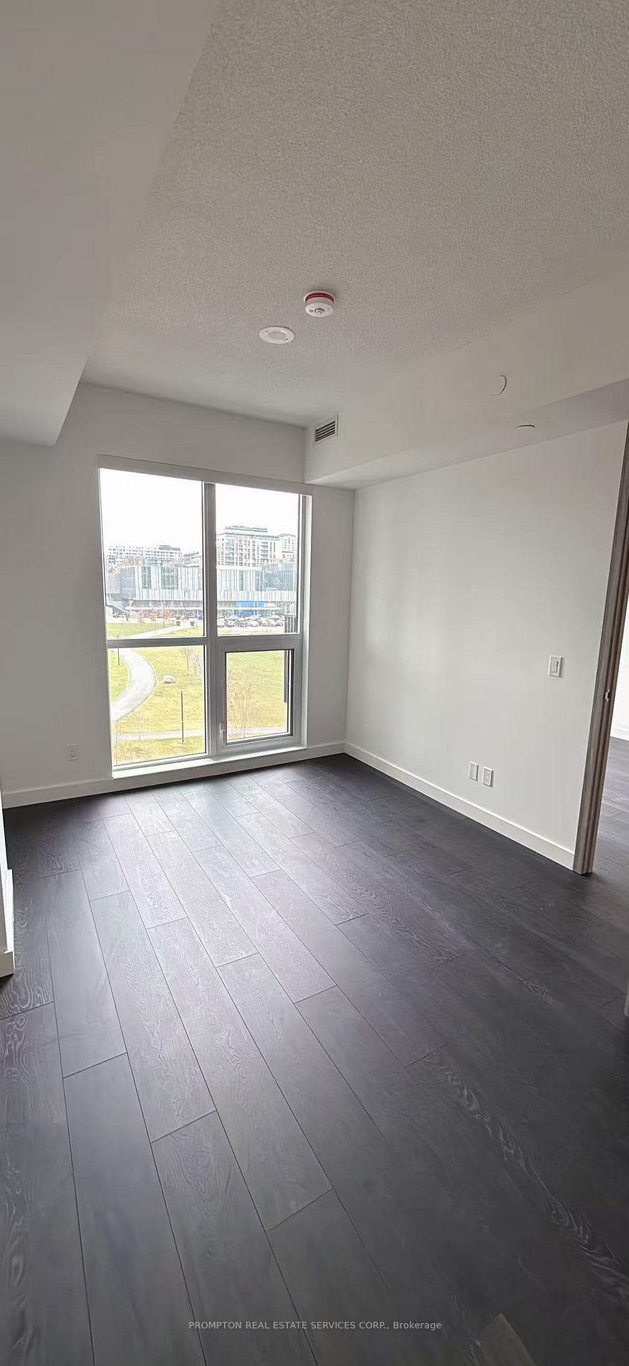 18 Esther Shiner Boulevard Unit 516 photo 14