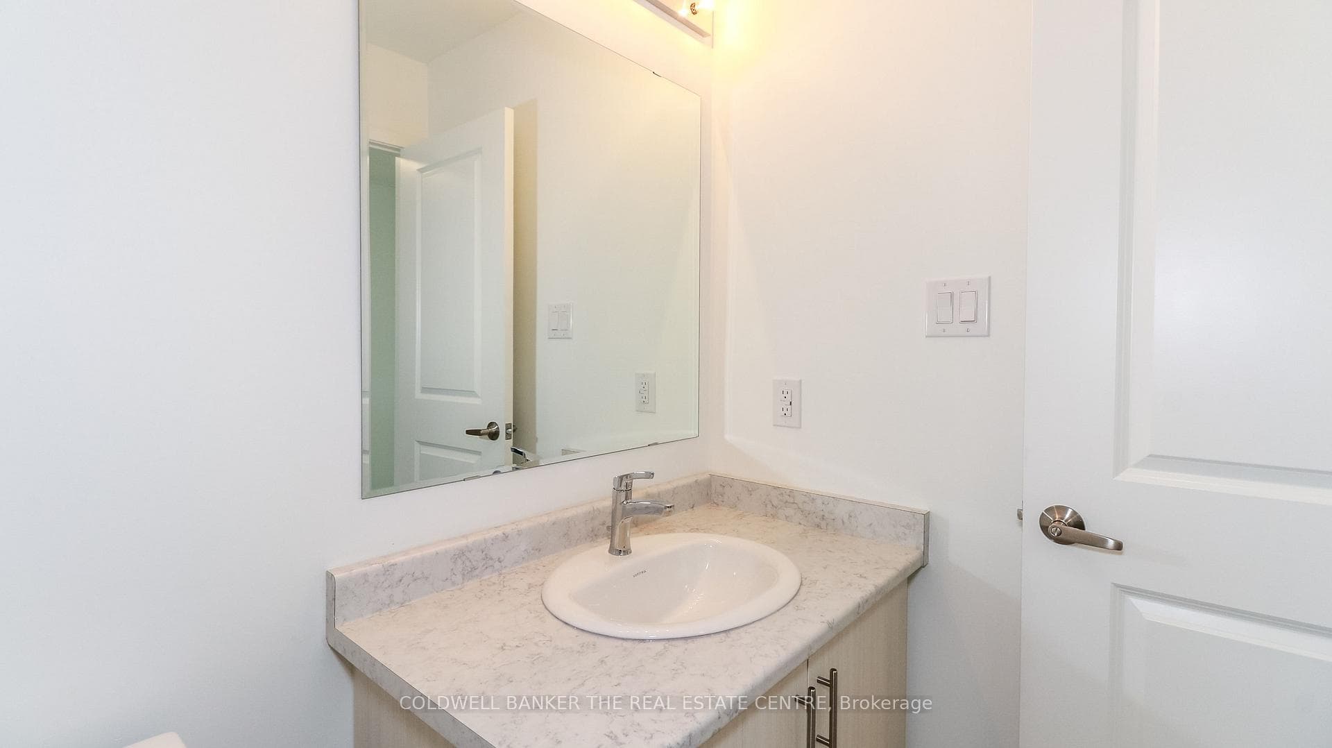 4 Pc Main Bathroom