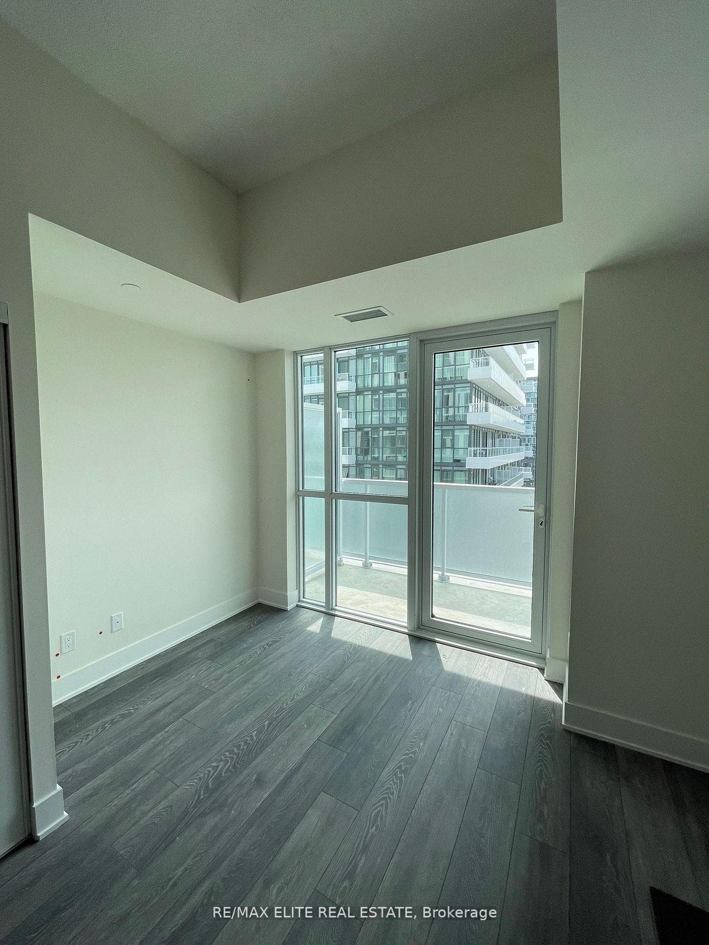188 Fairview Mall Drive Unit 805 photo 6
