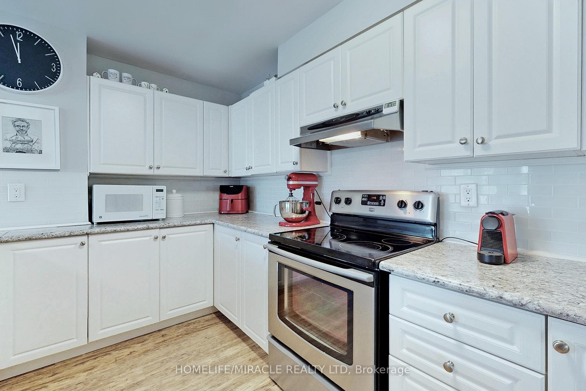 90 Dale Avenue Unit 201 photo 12