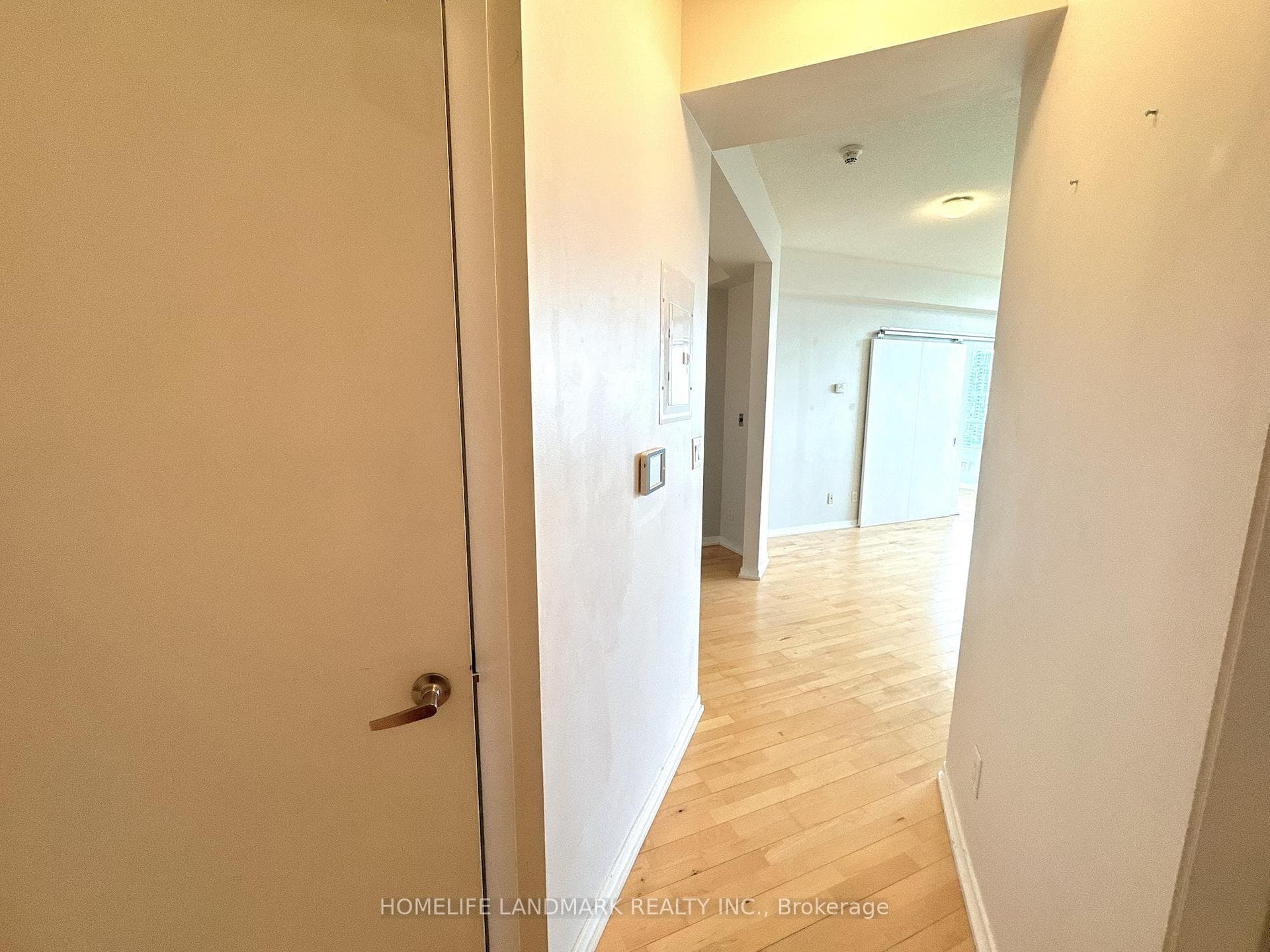 55 Bremner Boulevard Unit 3904 photo 2
