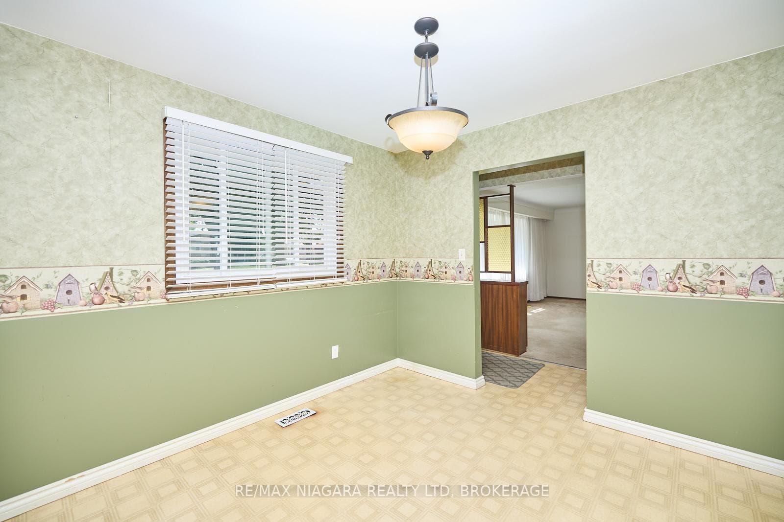 6357 Glengate Street photo 13