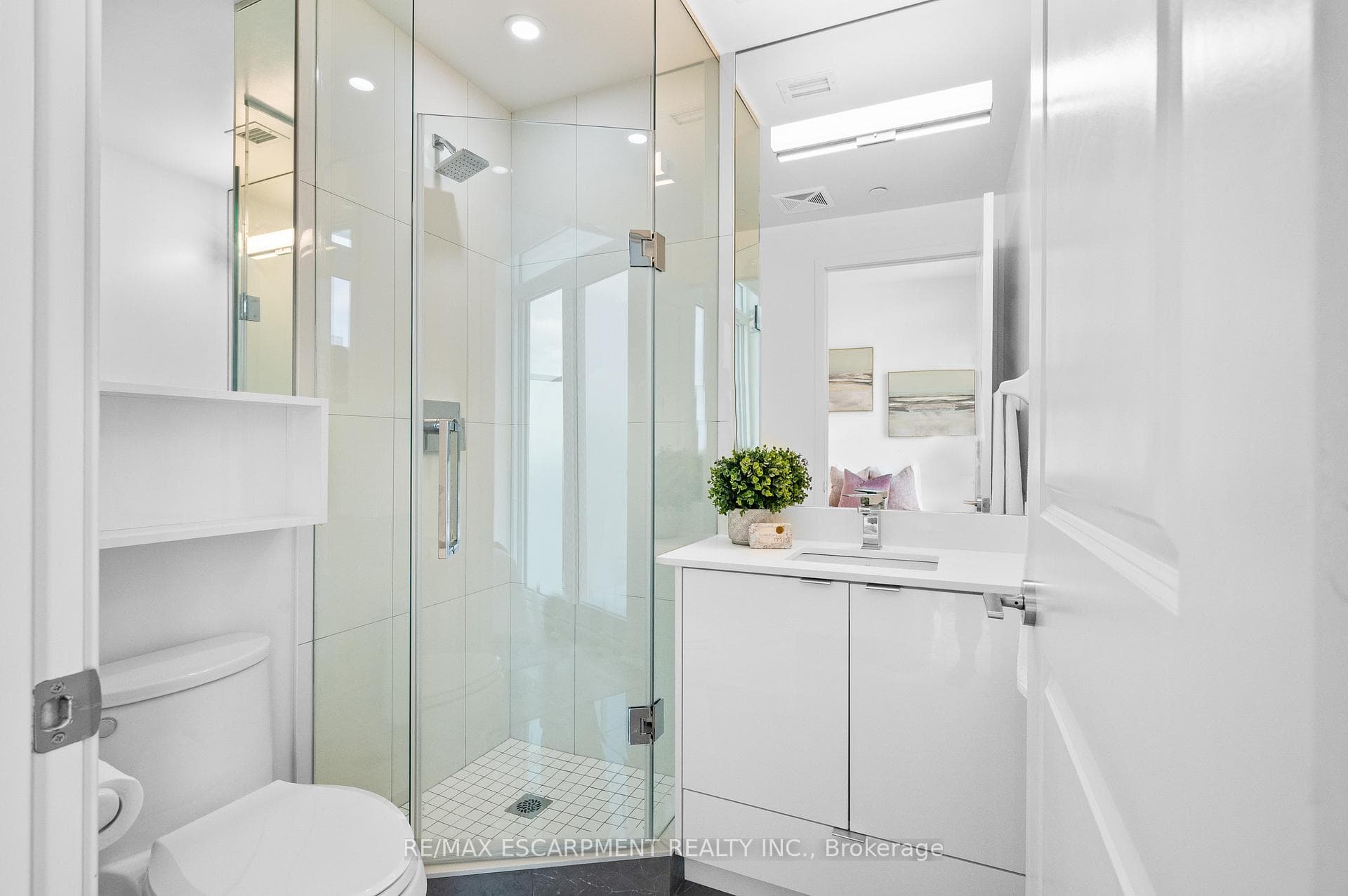 100 Dalhousie Street Unit 3001 photo 25
