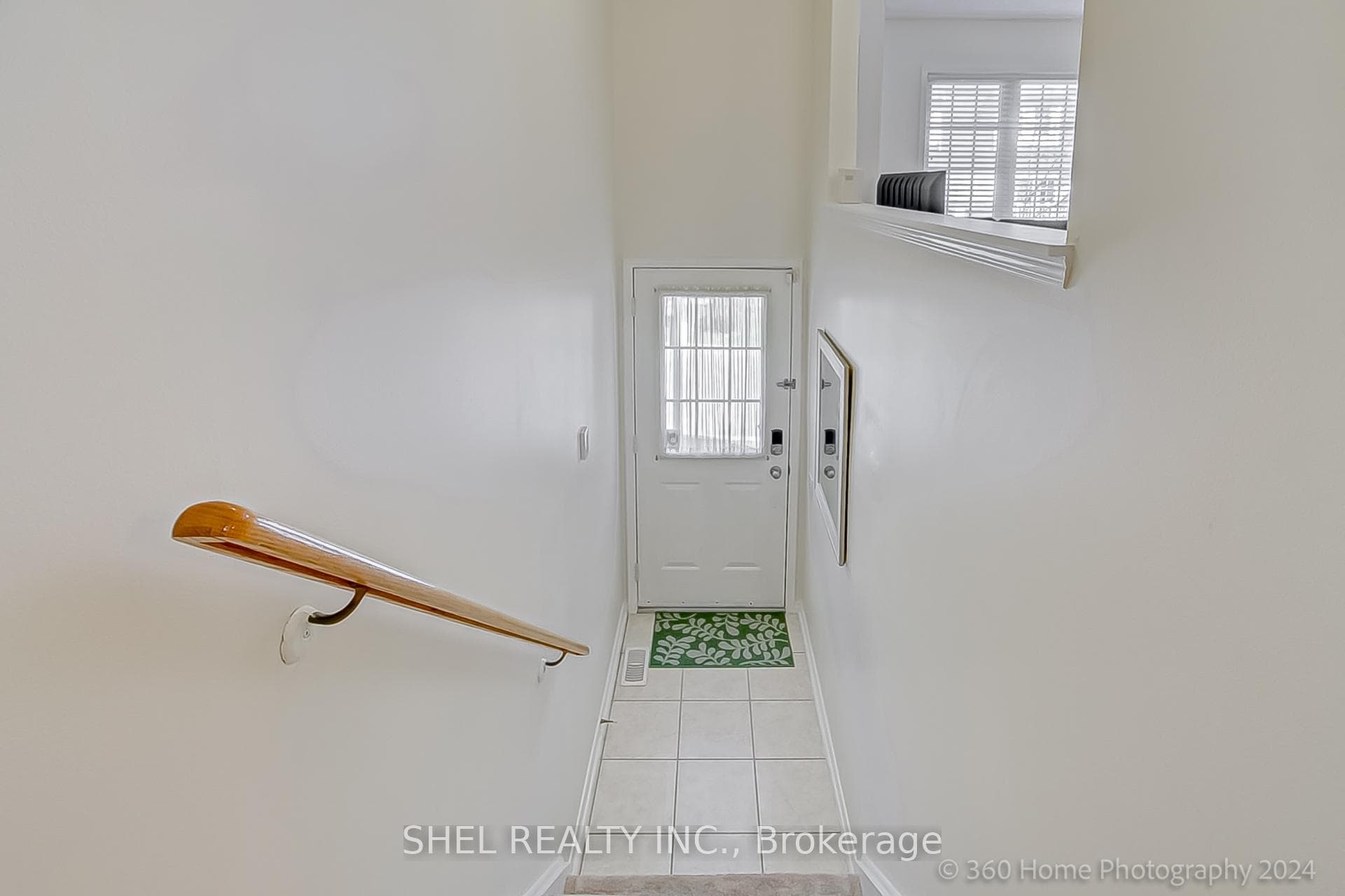 735 Sheppard Avenue Unit 52 photo 2