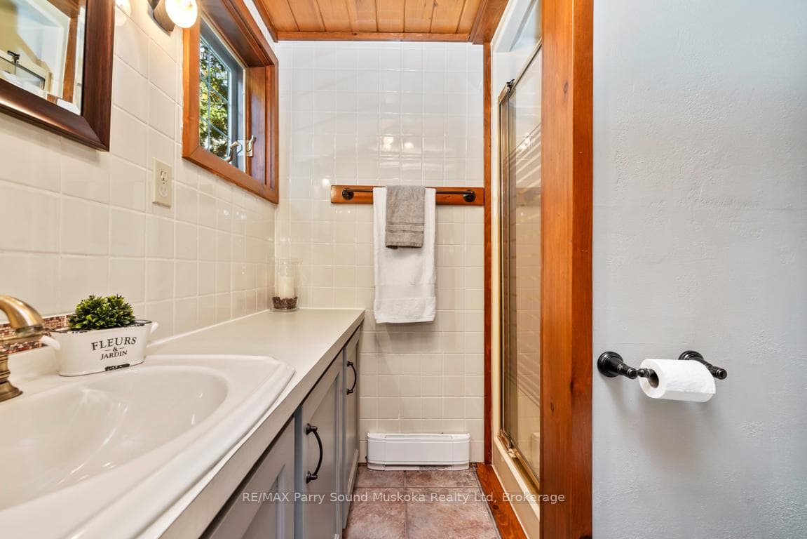 Main floor 2 pc bath