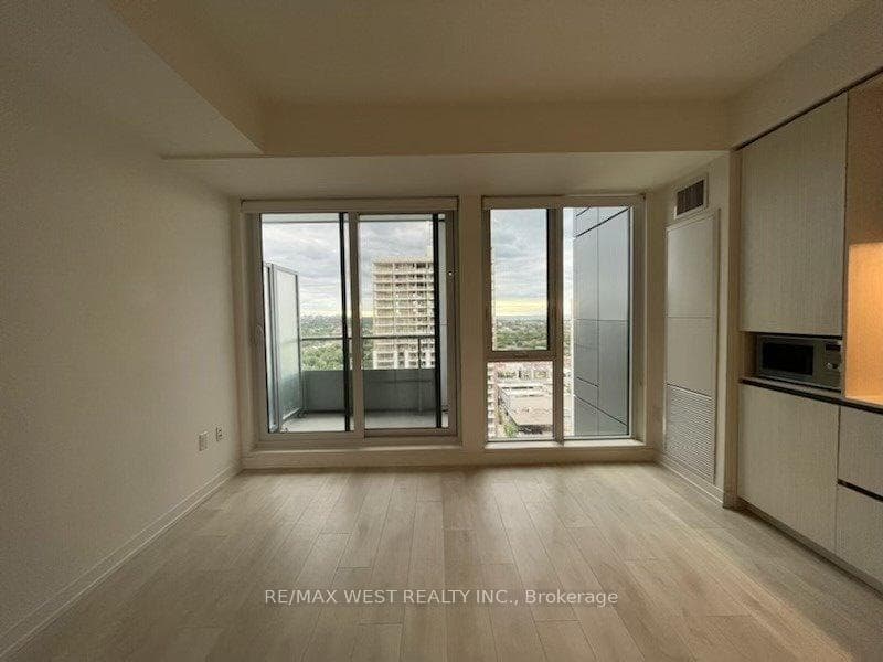 225 Sumach Street Unit 2702 photo 3