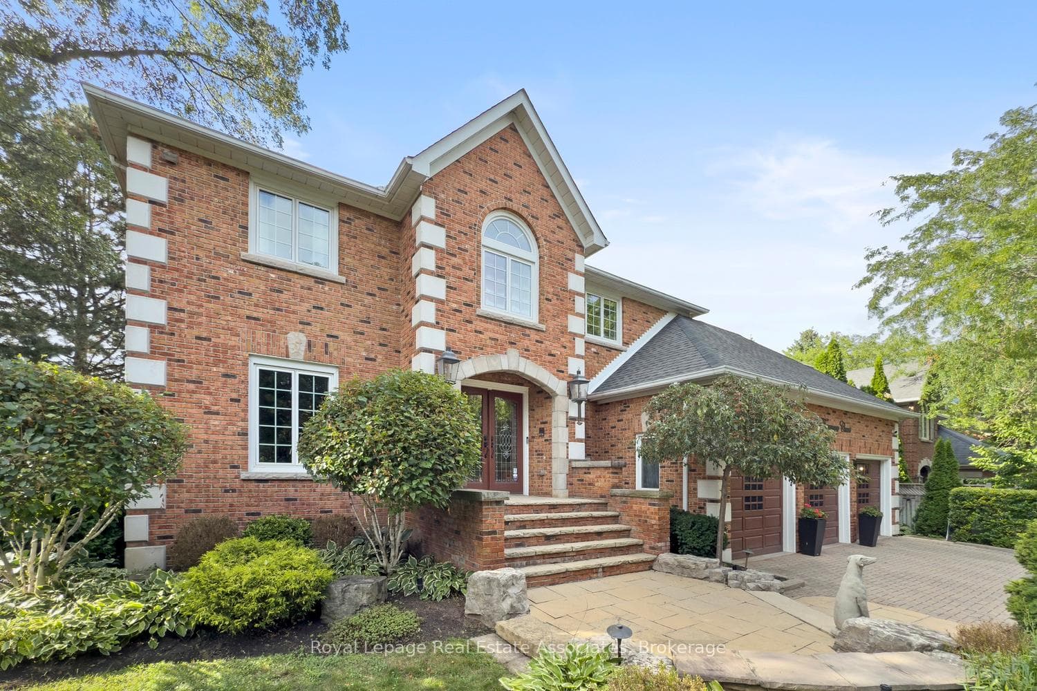 1617 Tipperary Court photo 4