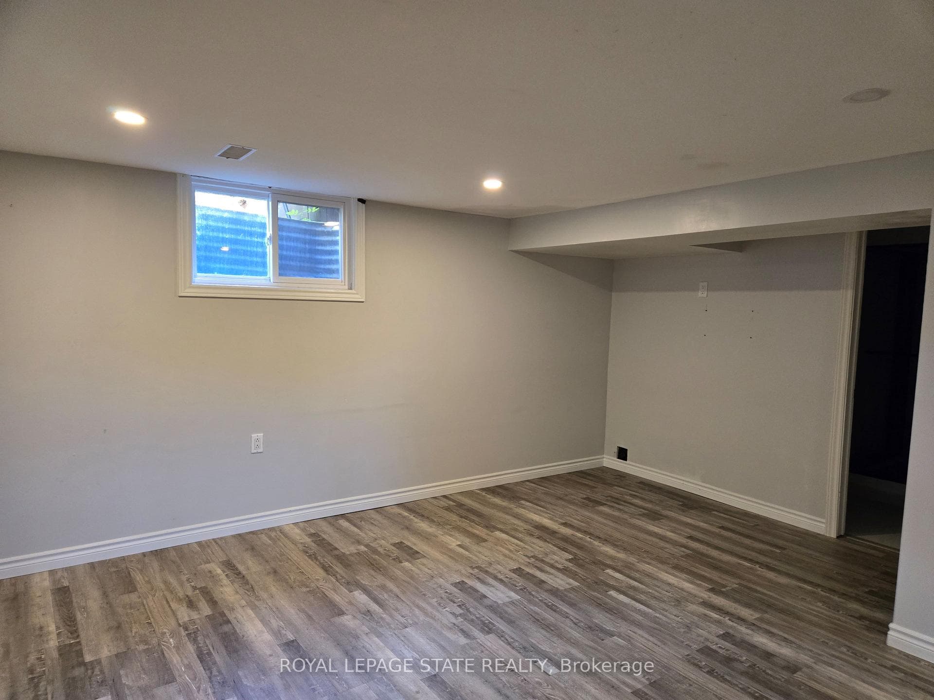 17 Carmen Avenue photo 18