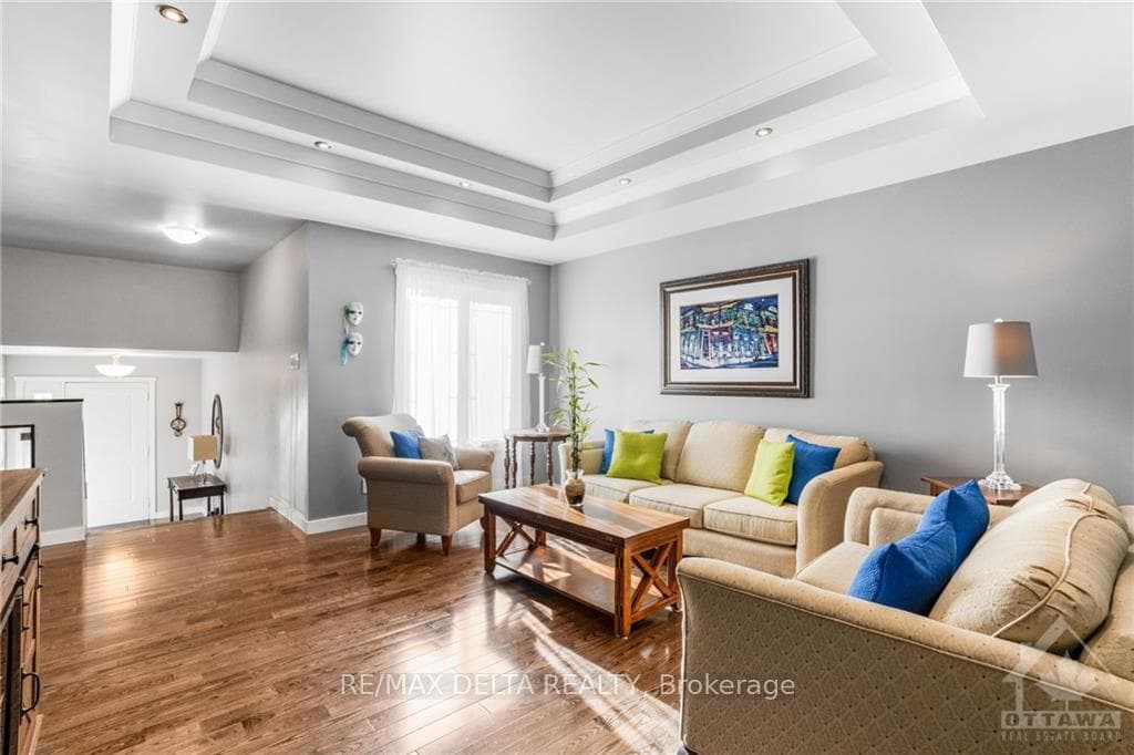 503 OVANA Crescent photo 7