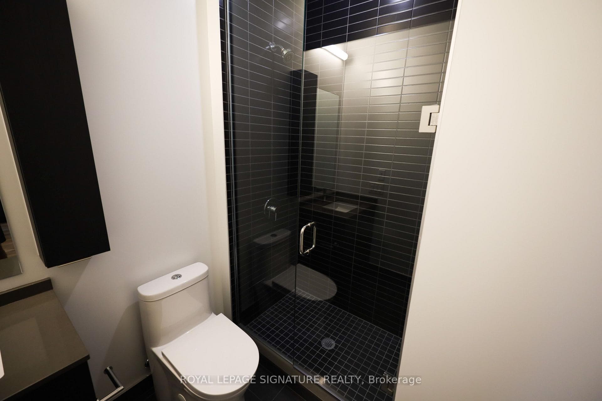 86 Dundas Street Unit 711 photo 7