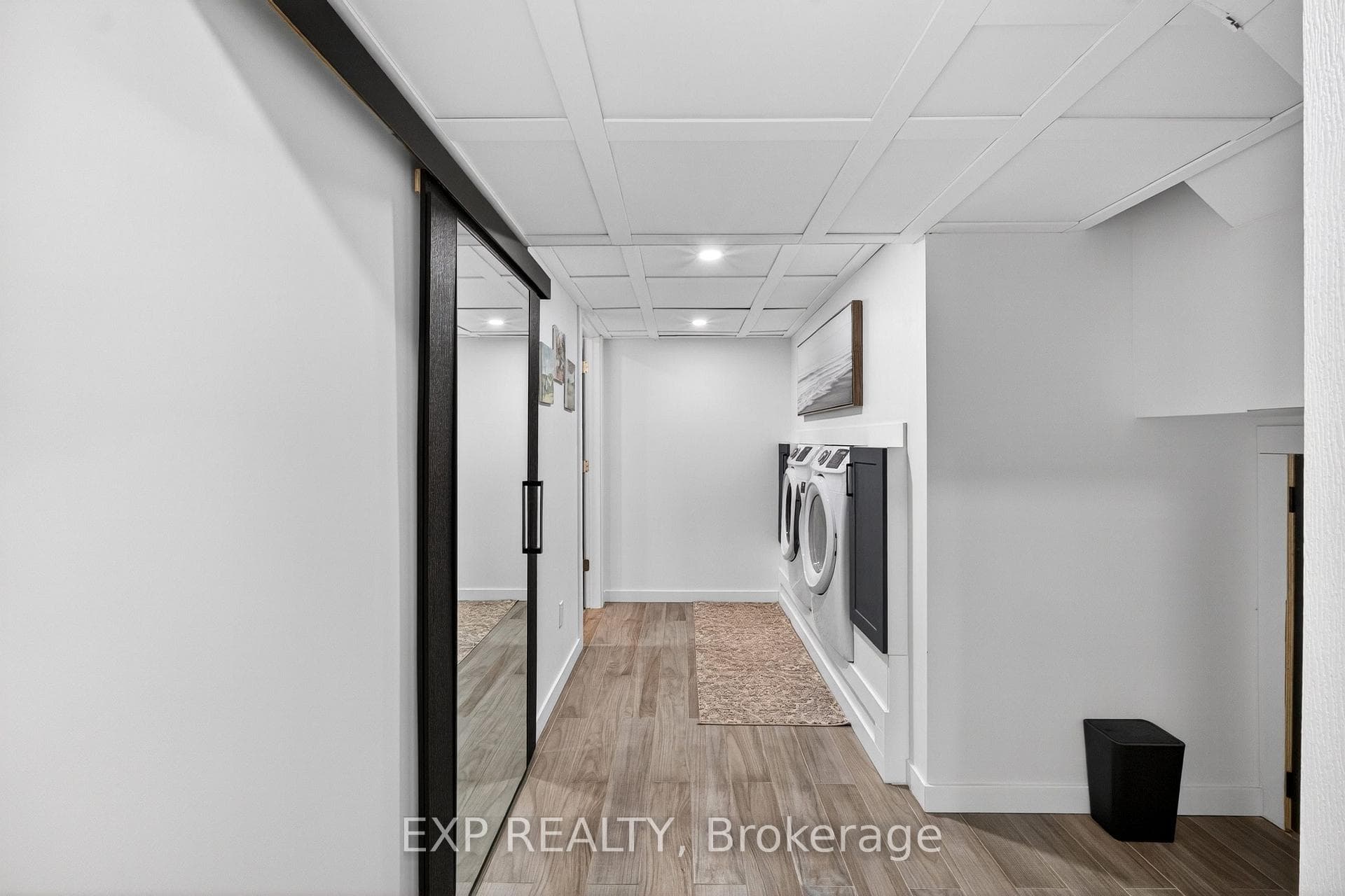 92 Mary Street photo 32