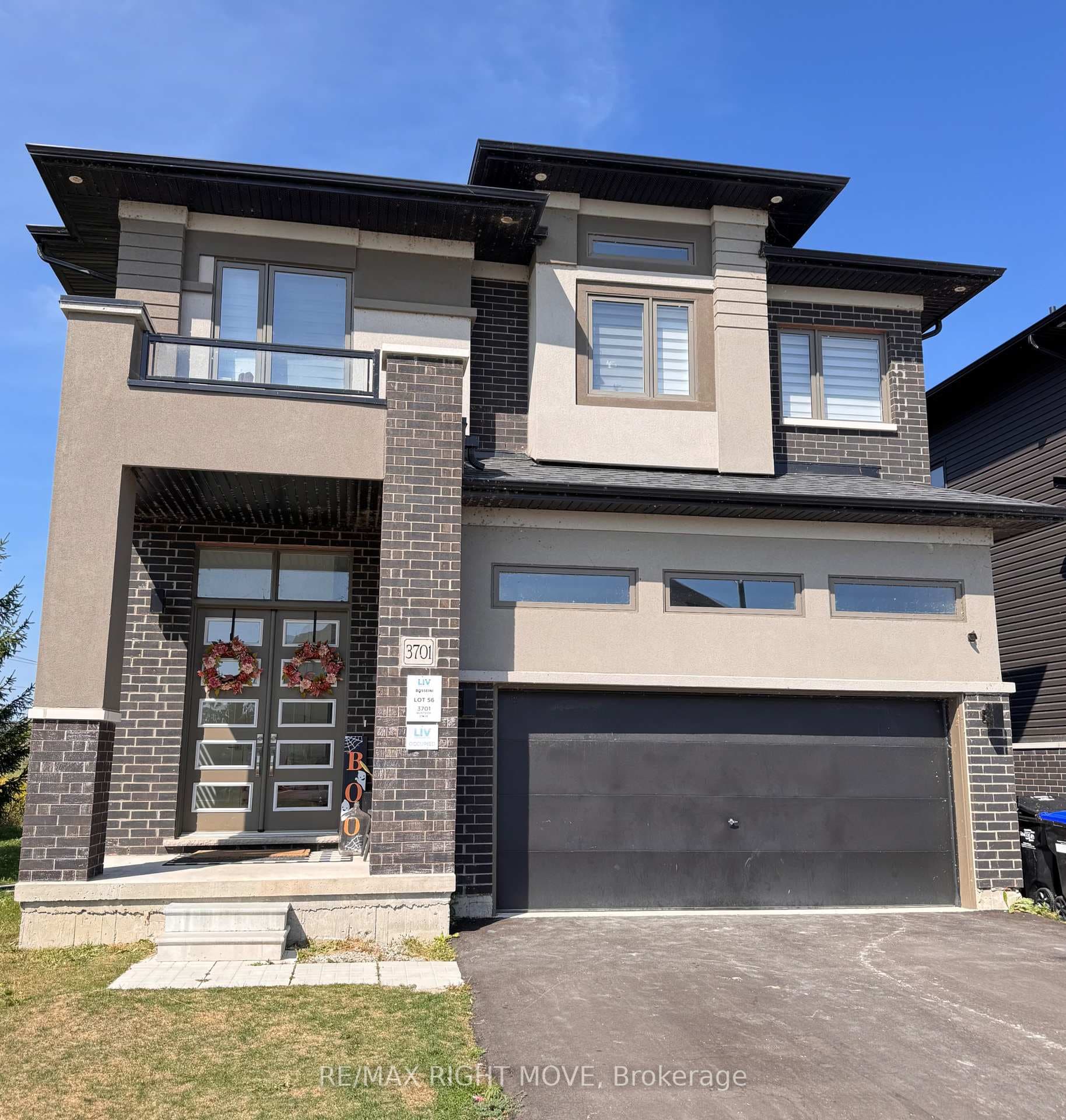 3701 Quayside Drive photo 1