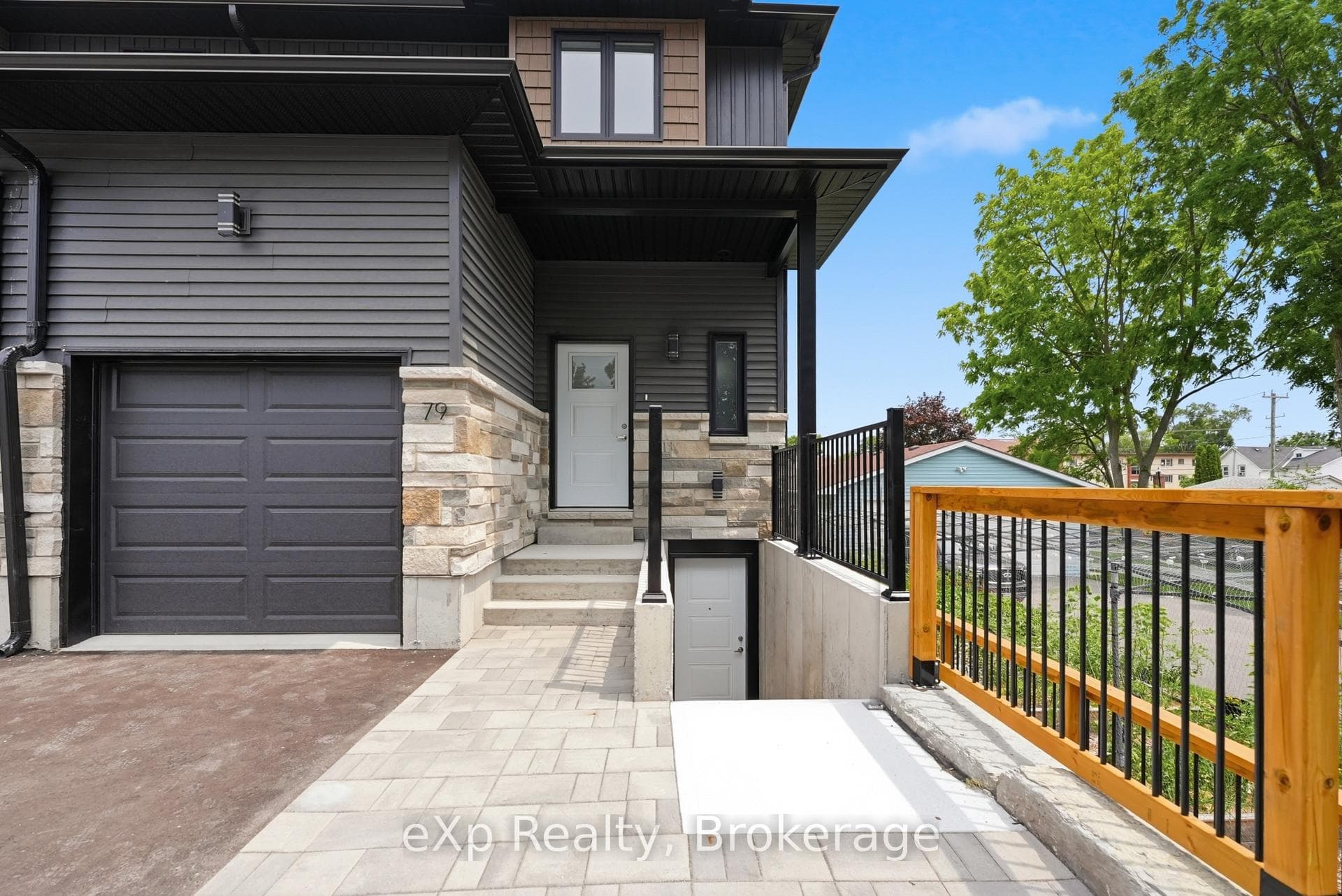 79 Maclellan Avenue photo 4
