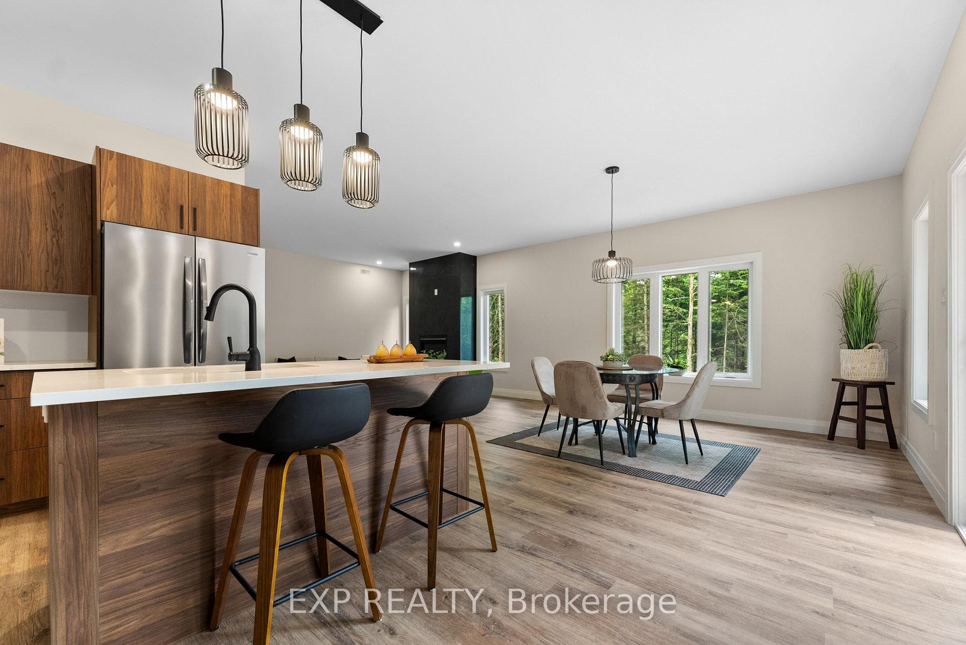 00 Calabogie Road photo 15