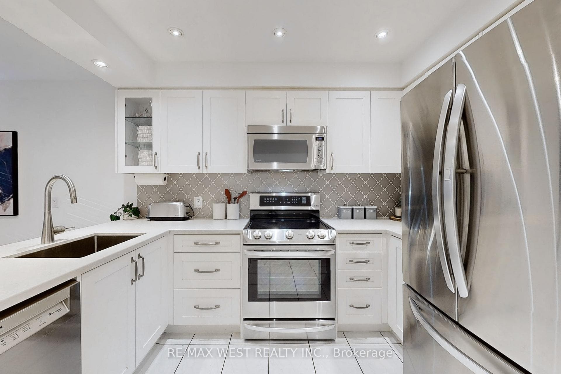42 Brownstone Circle photo 9