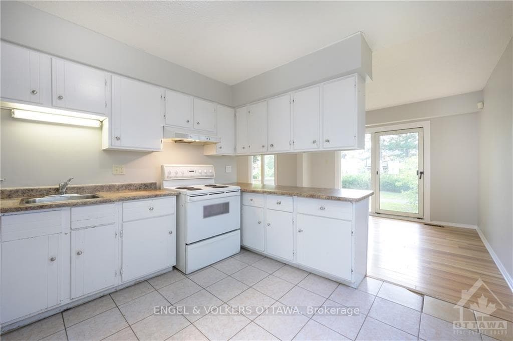 2587 FLANNERY Drive photo 12