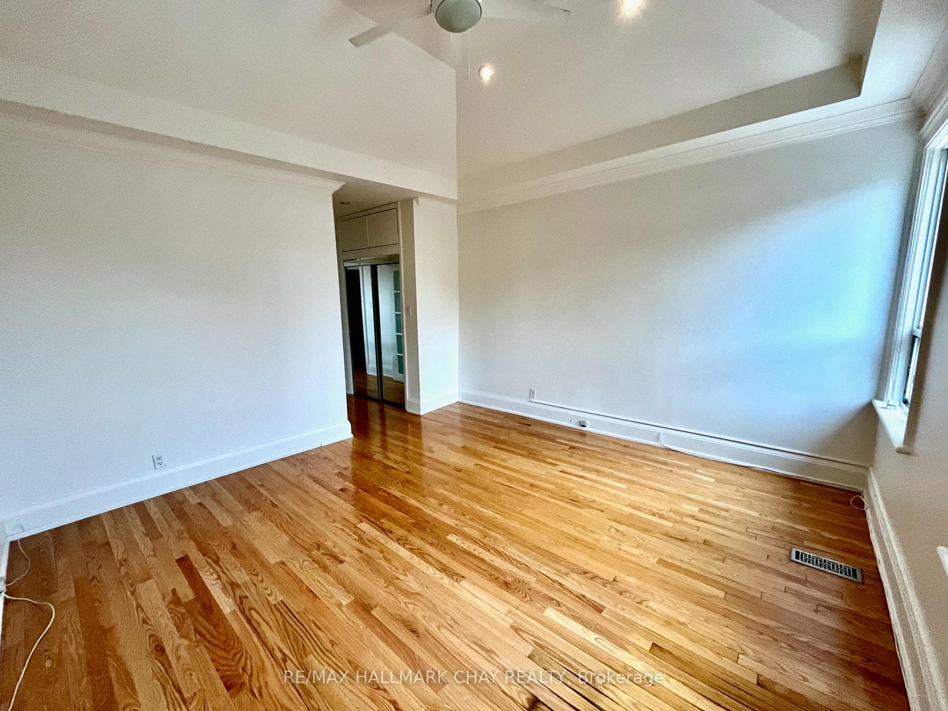 3 Manning Avenue photo 14
