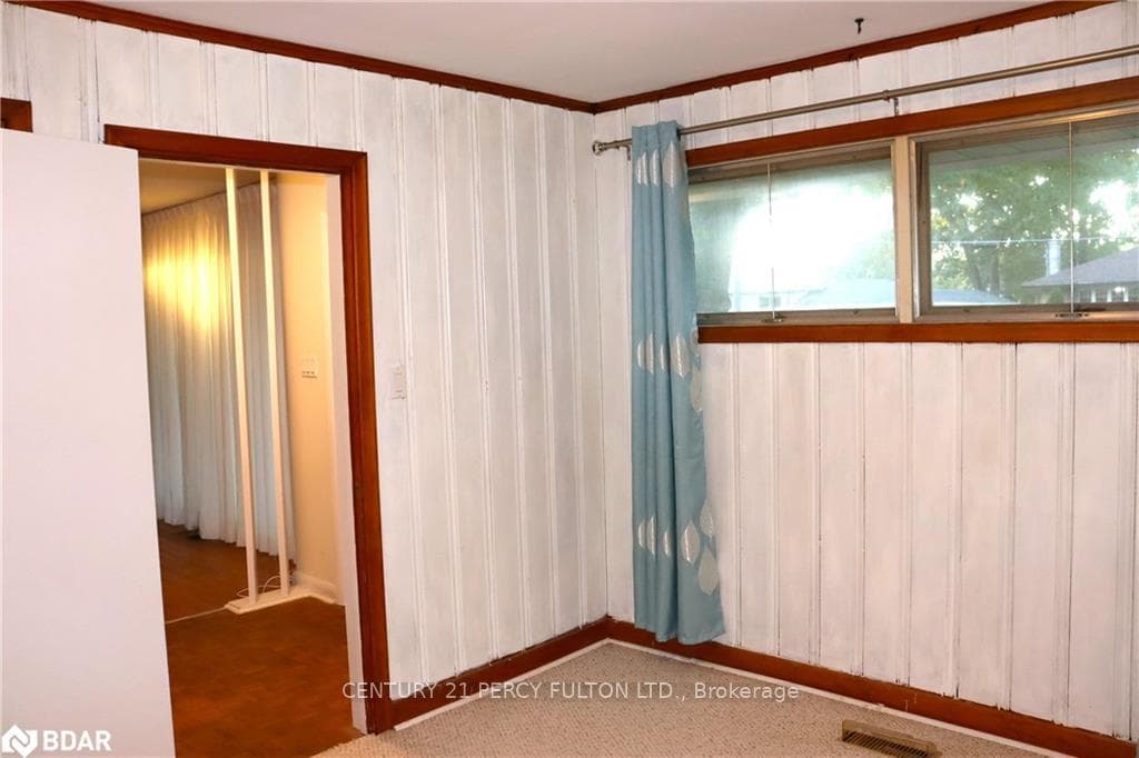 9 Stanley Park Drive photo 12