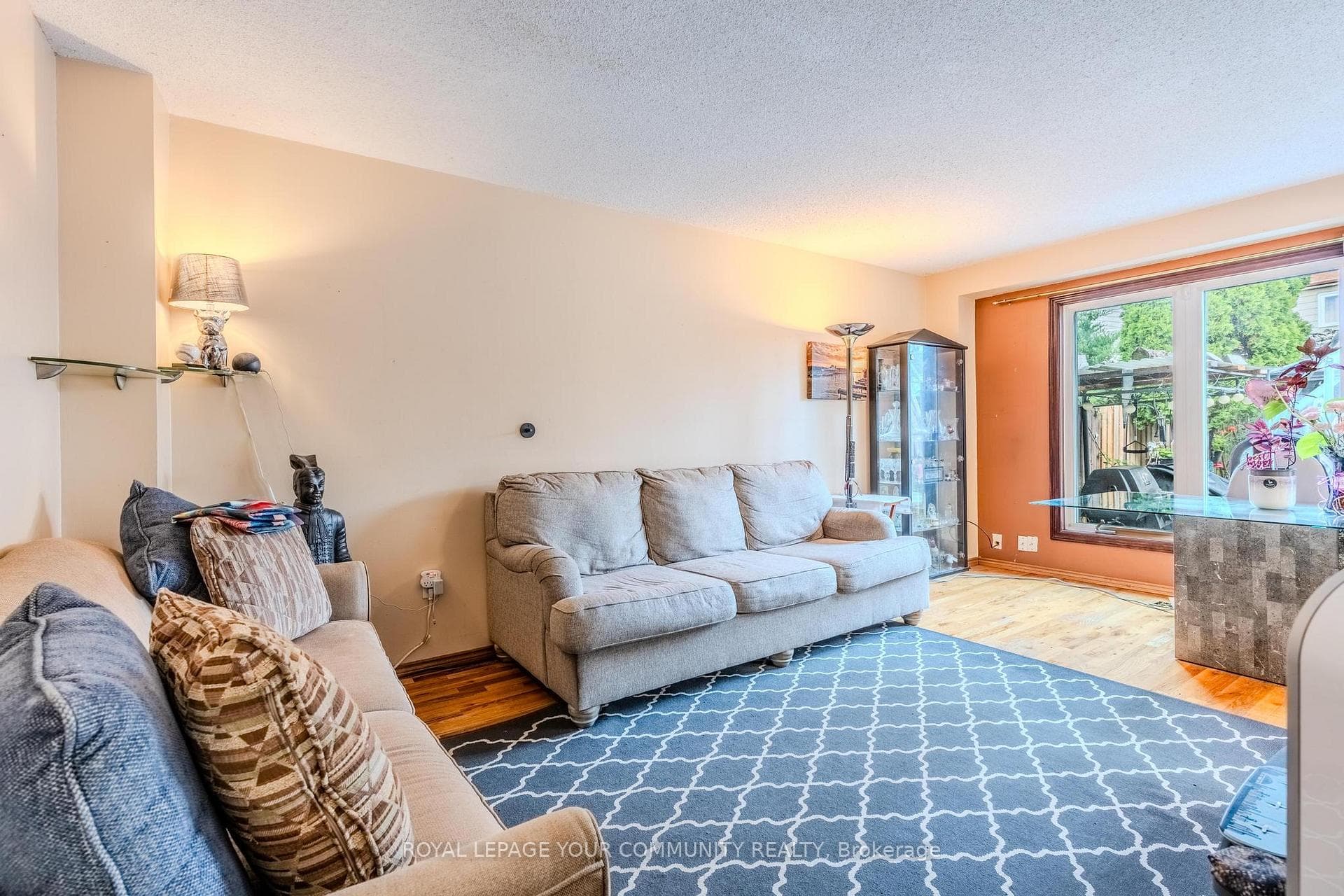 713 Ashburnha Place photo 5
