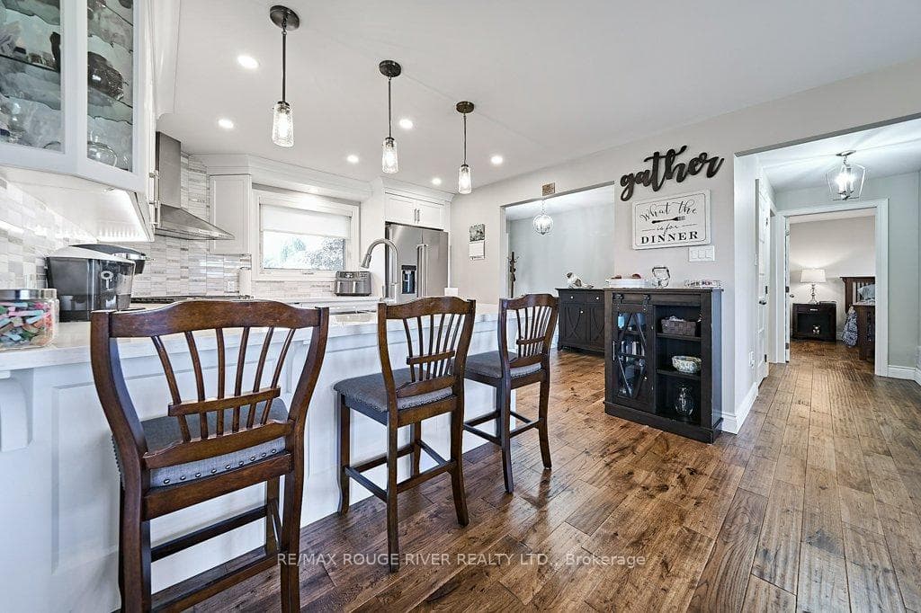 4763 Hill St Street photo 9