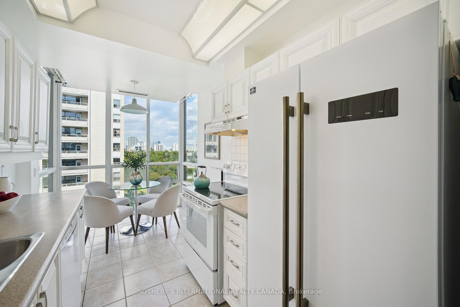38 Avoca Avenue Unit LPH08 photo 14