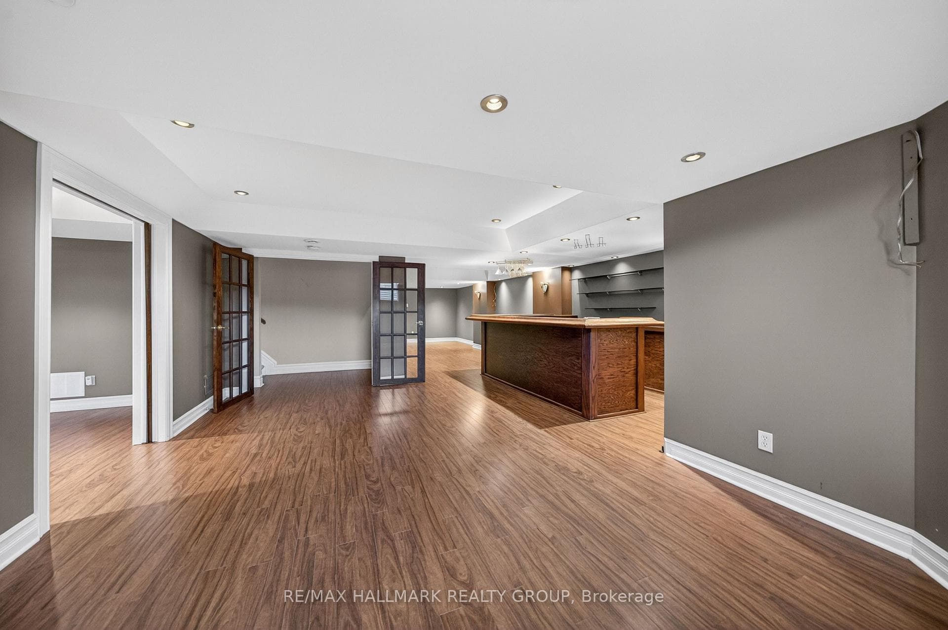 2030 Cherington Crescent photo 33