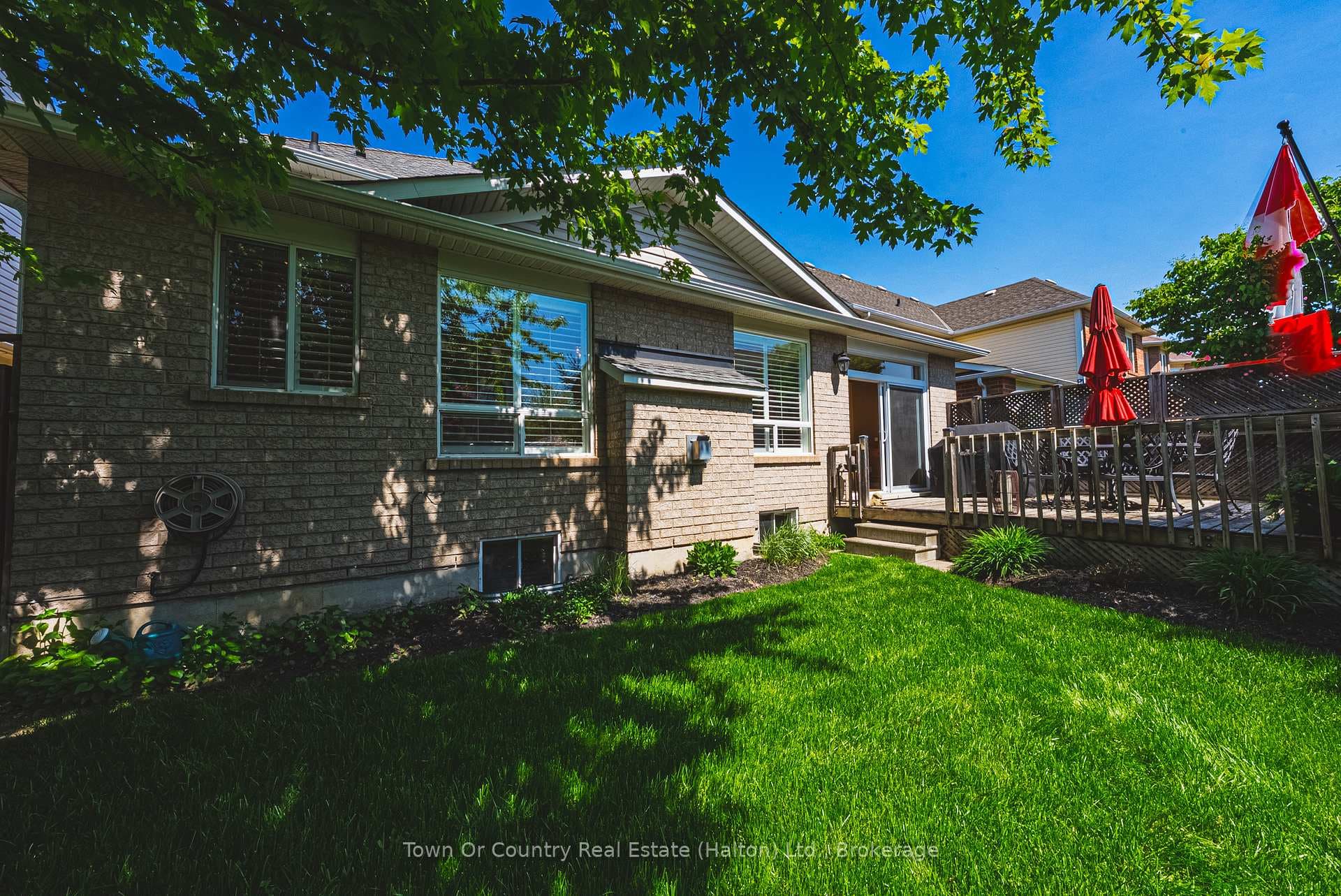 1588 Ramshaw Crescent photo 3
