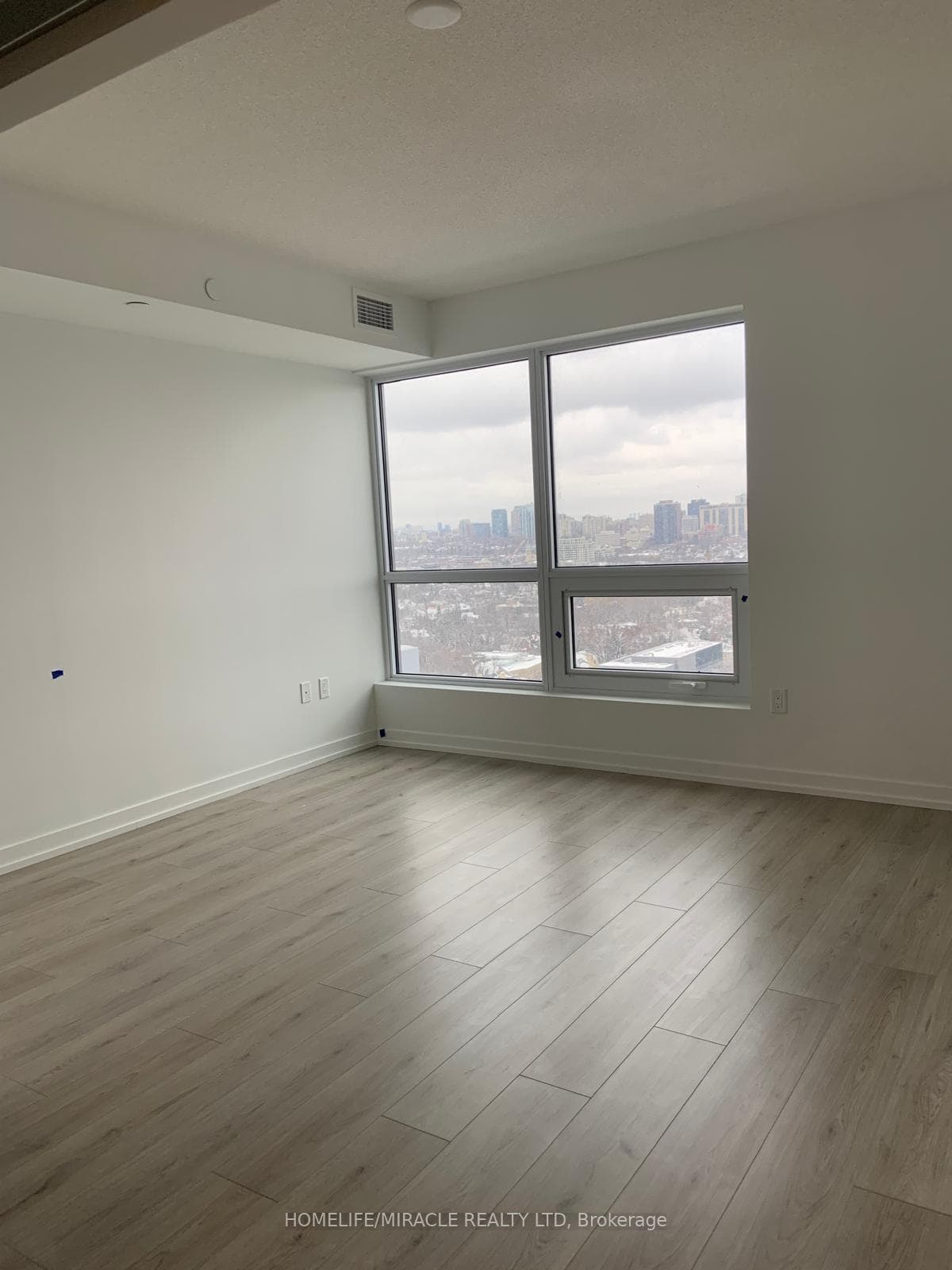 395 Bloor Street Unit 2107 photo 1
