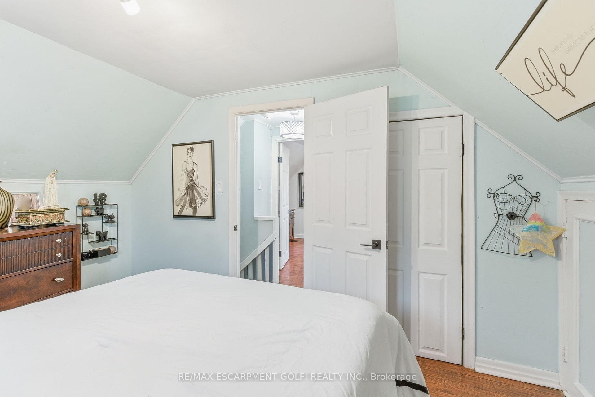 272 Grey Street photo 19
