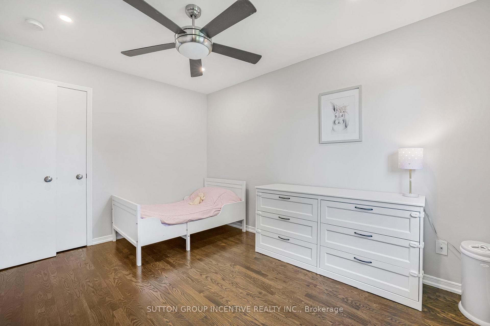 375 Millard Street photo 26