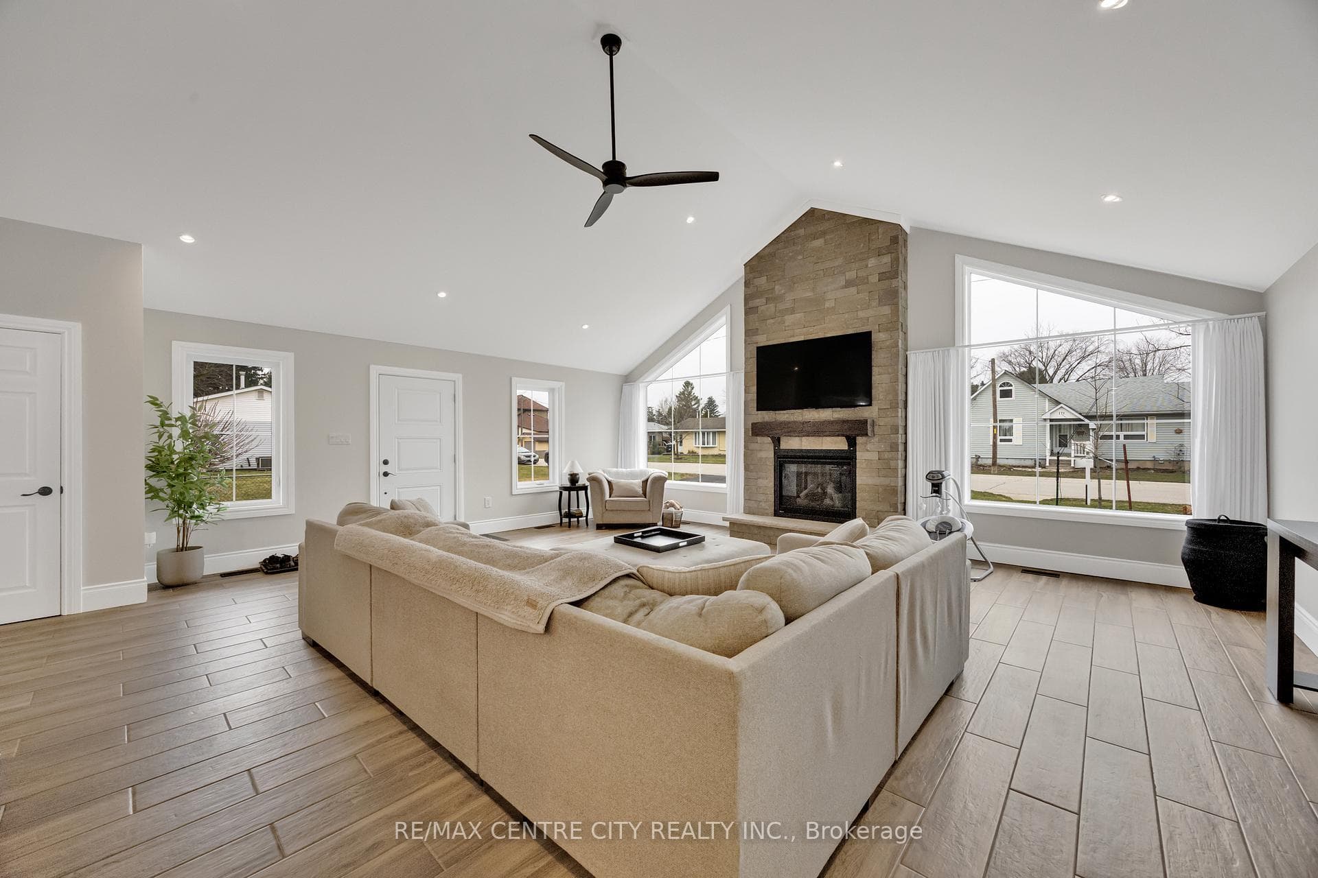 174 Ridge Street photo 16