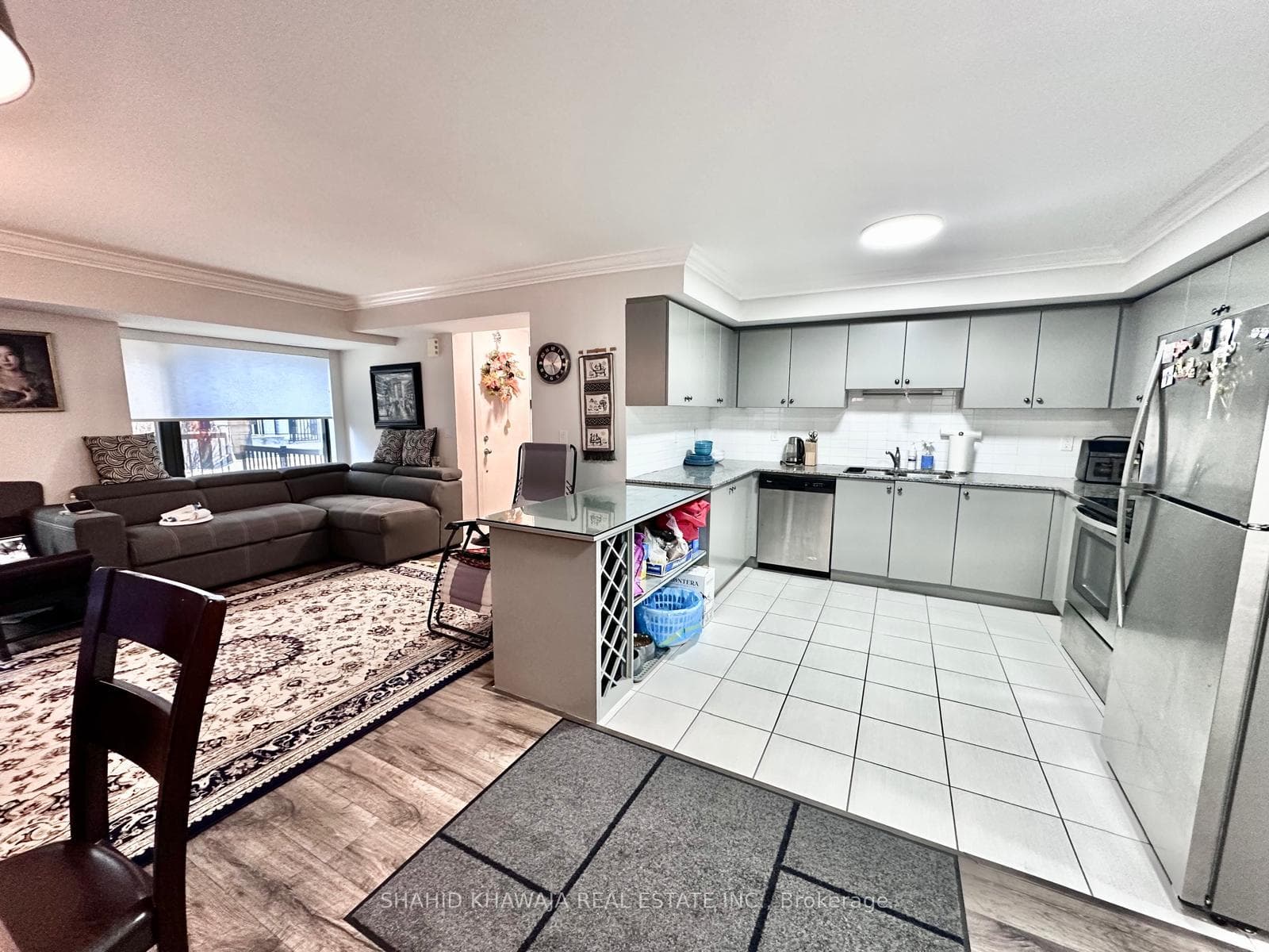 138 Widdicombe Hill Boulevard Unit 723 photo 7