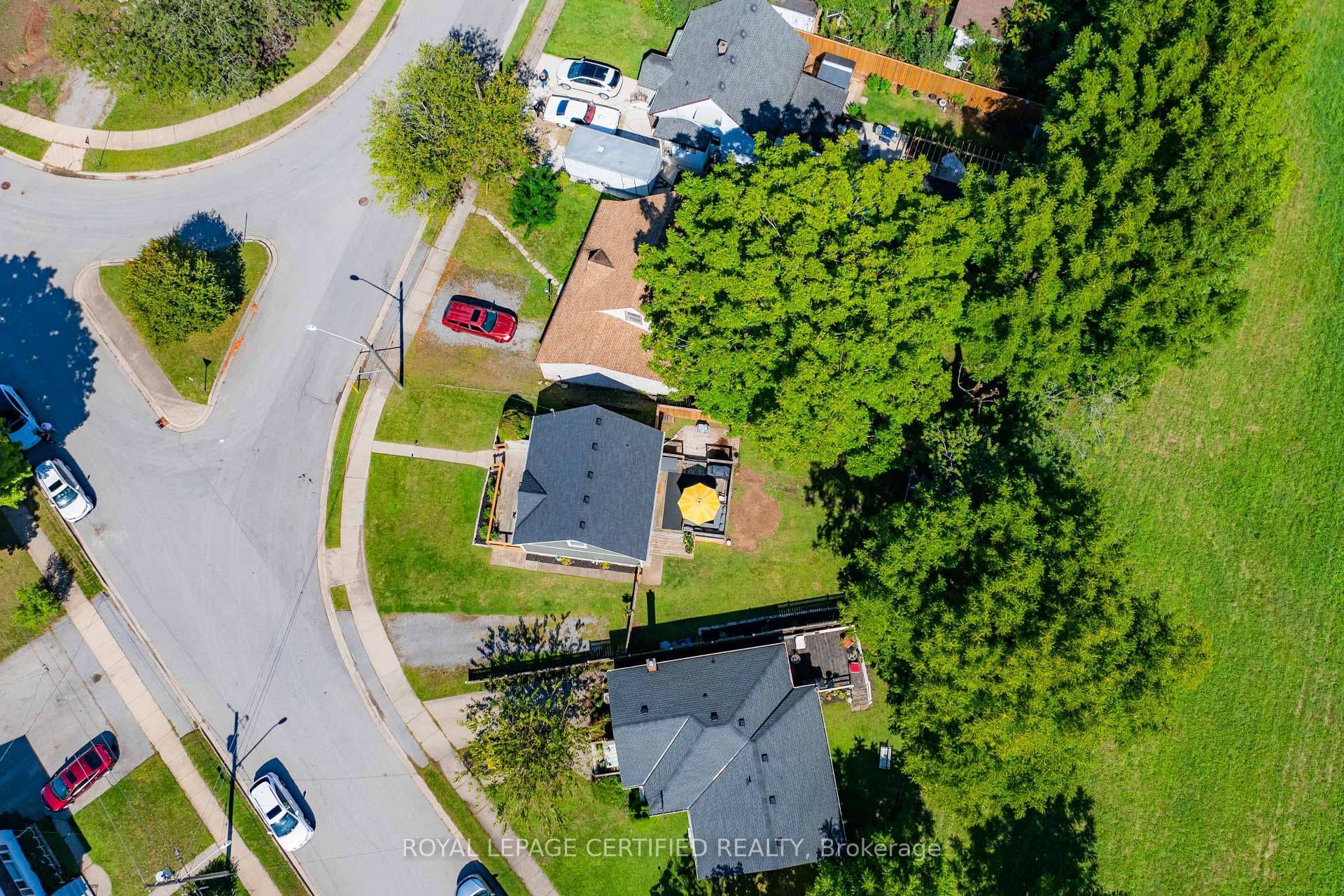 6077 Collins Drive photo 28