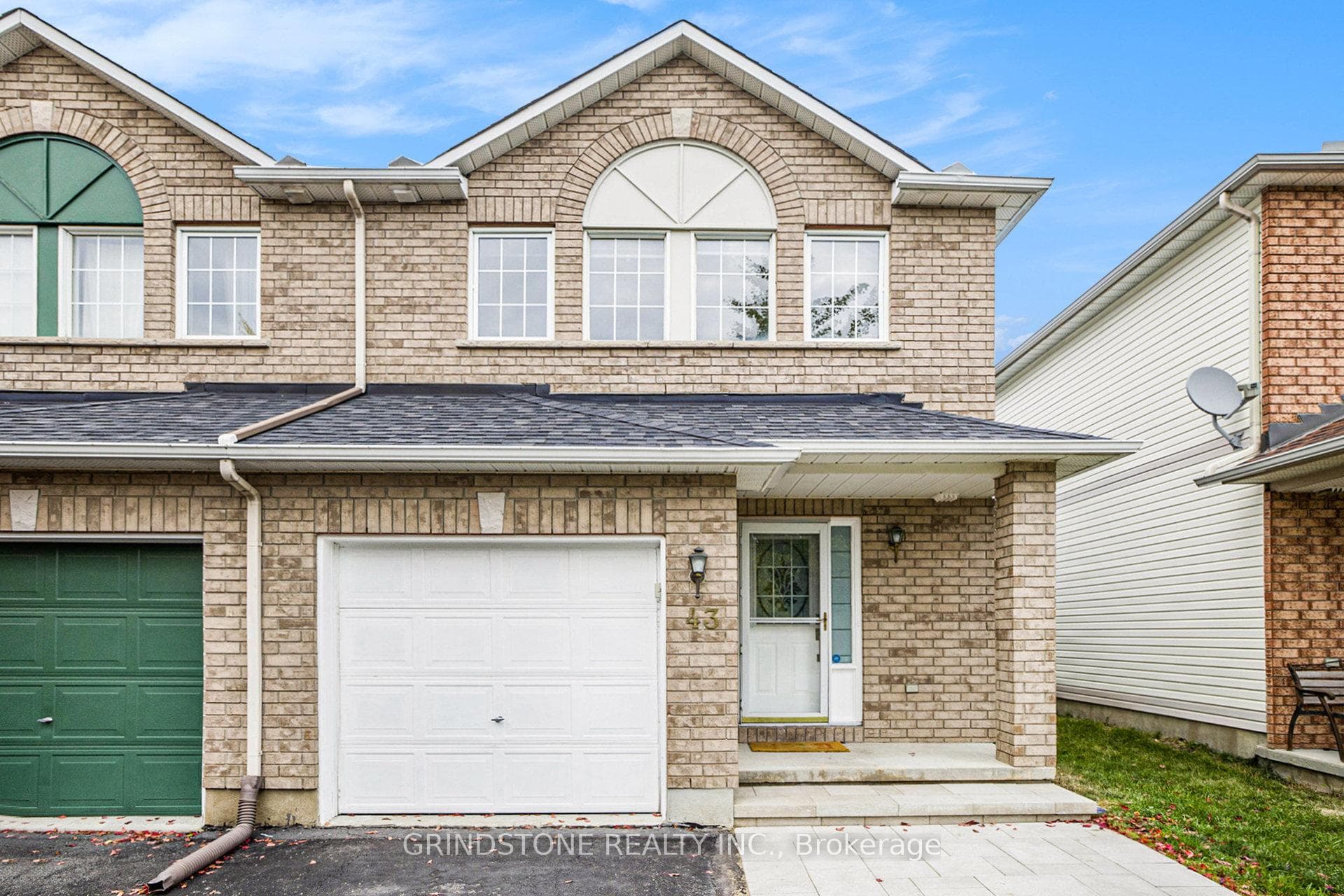 43 Margrave Avenue photo 2