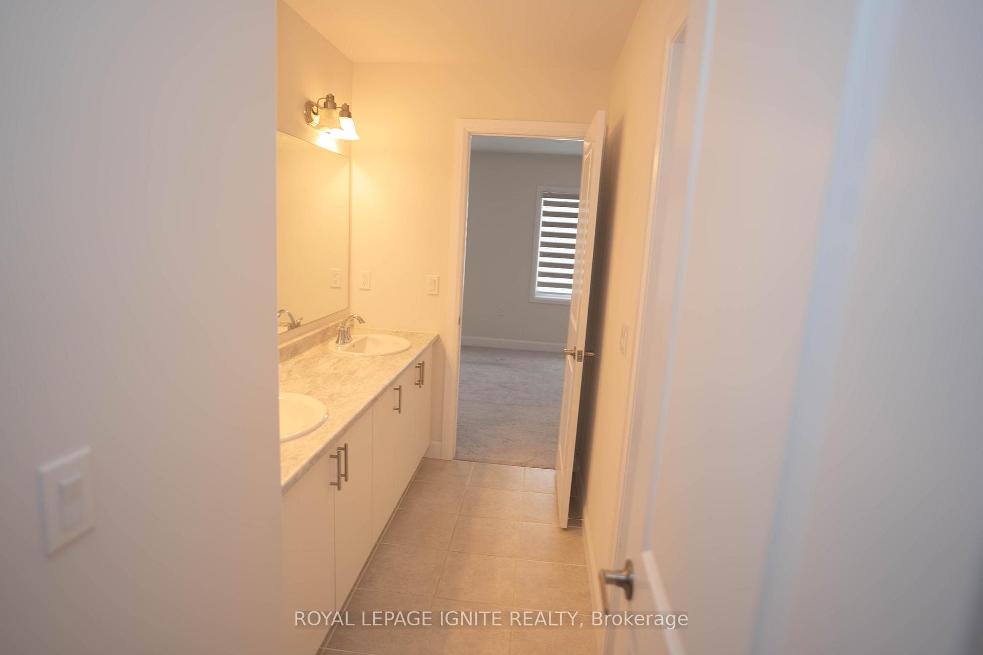 233 O'Neil Street photo 25