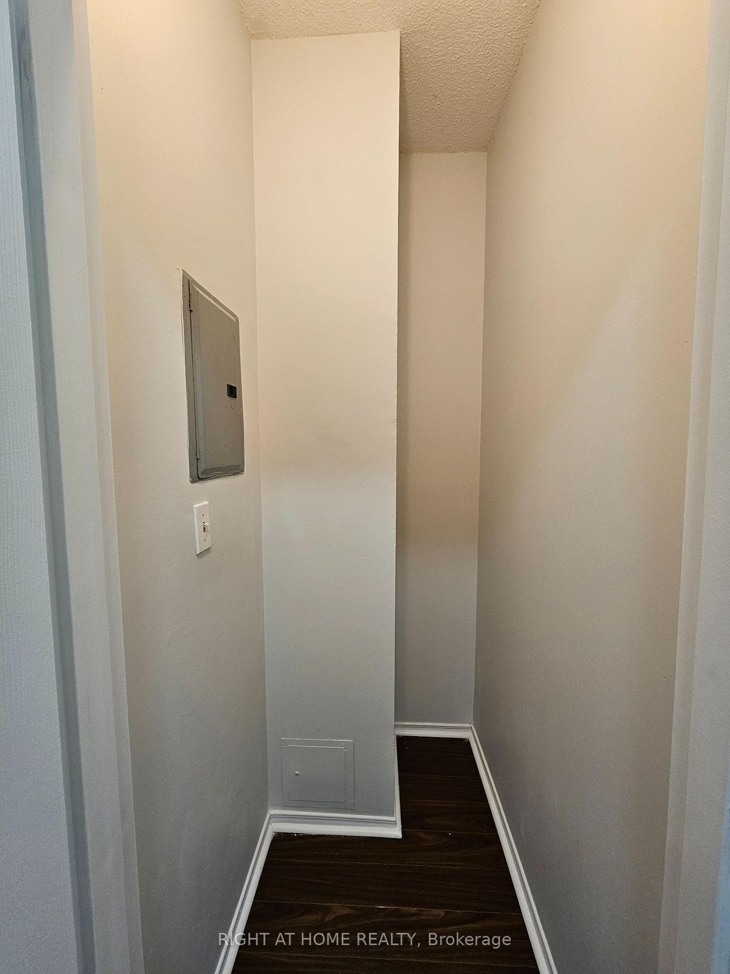 1801 Eglinton Avenue Unit 307 photo 16