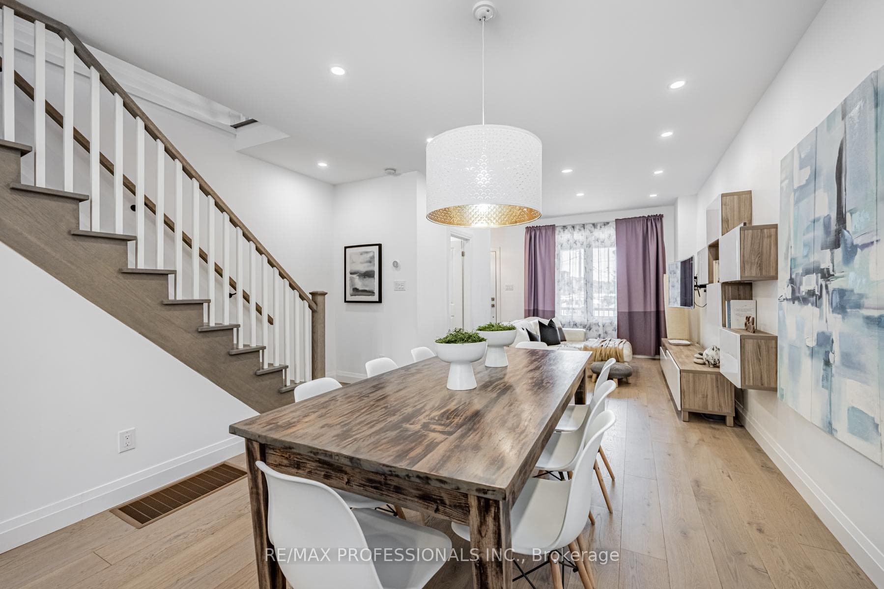 1251 Dufferin Street photo 10
