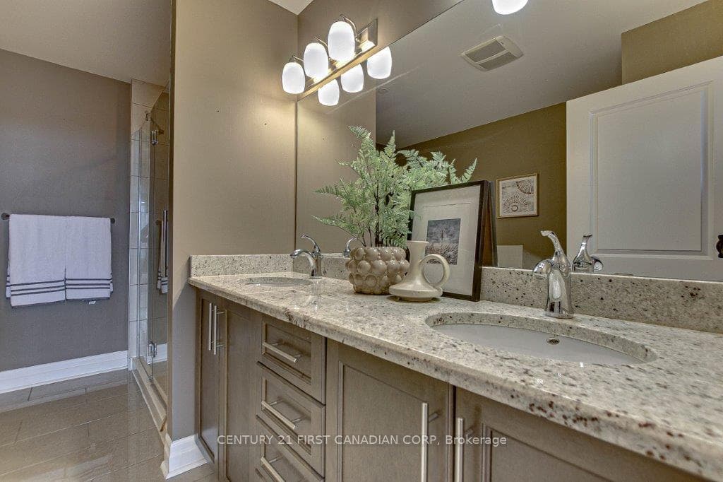 240 Villagewalk Boulevard Unit 805 photo 25