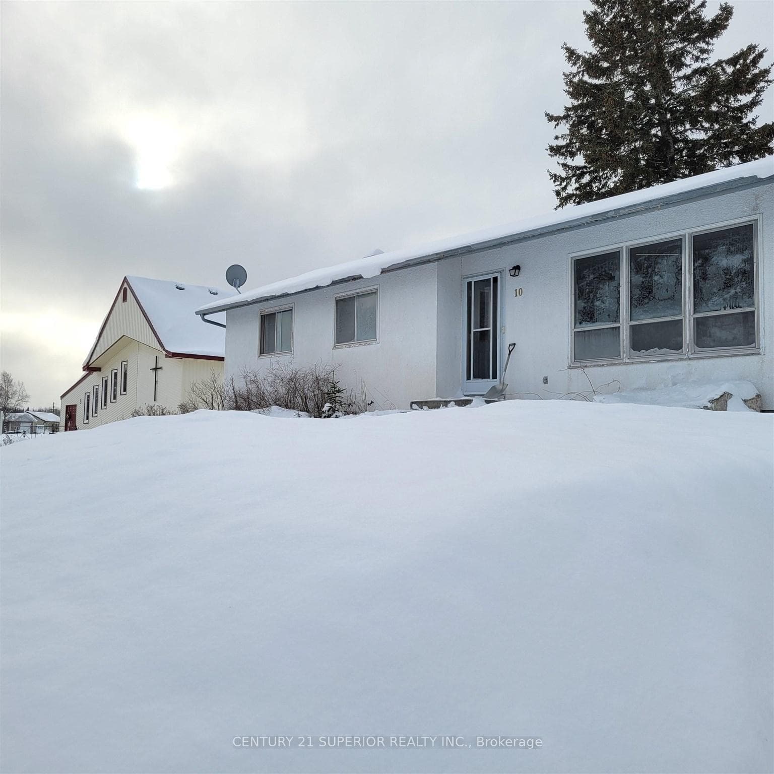 10 Shawinigan Place photo 1