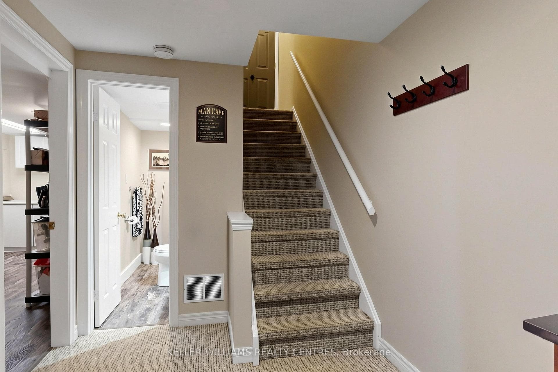 118 Woodroof Crescent photo 22