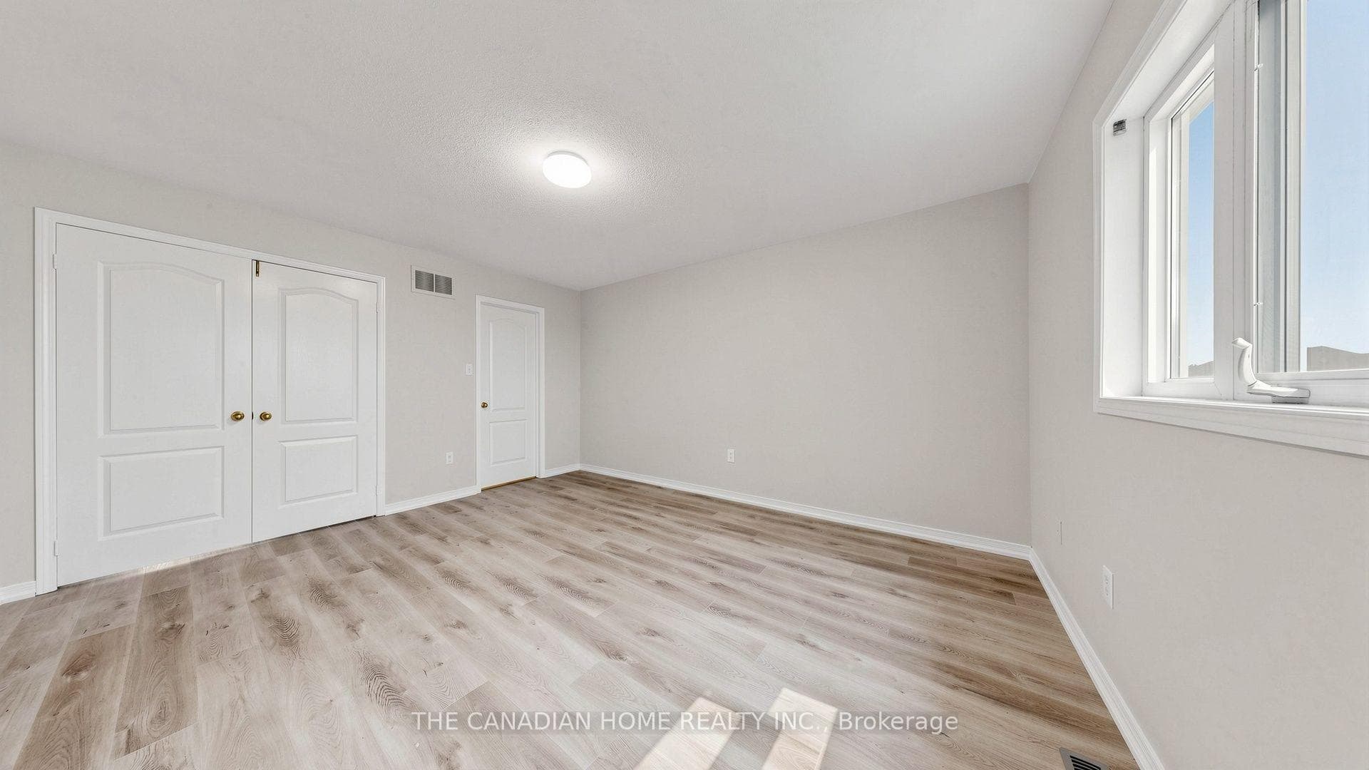 31 Laurendale Avenue photo 30