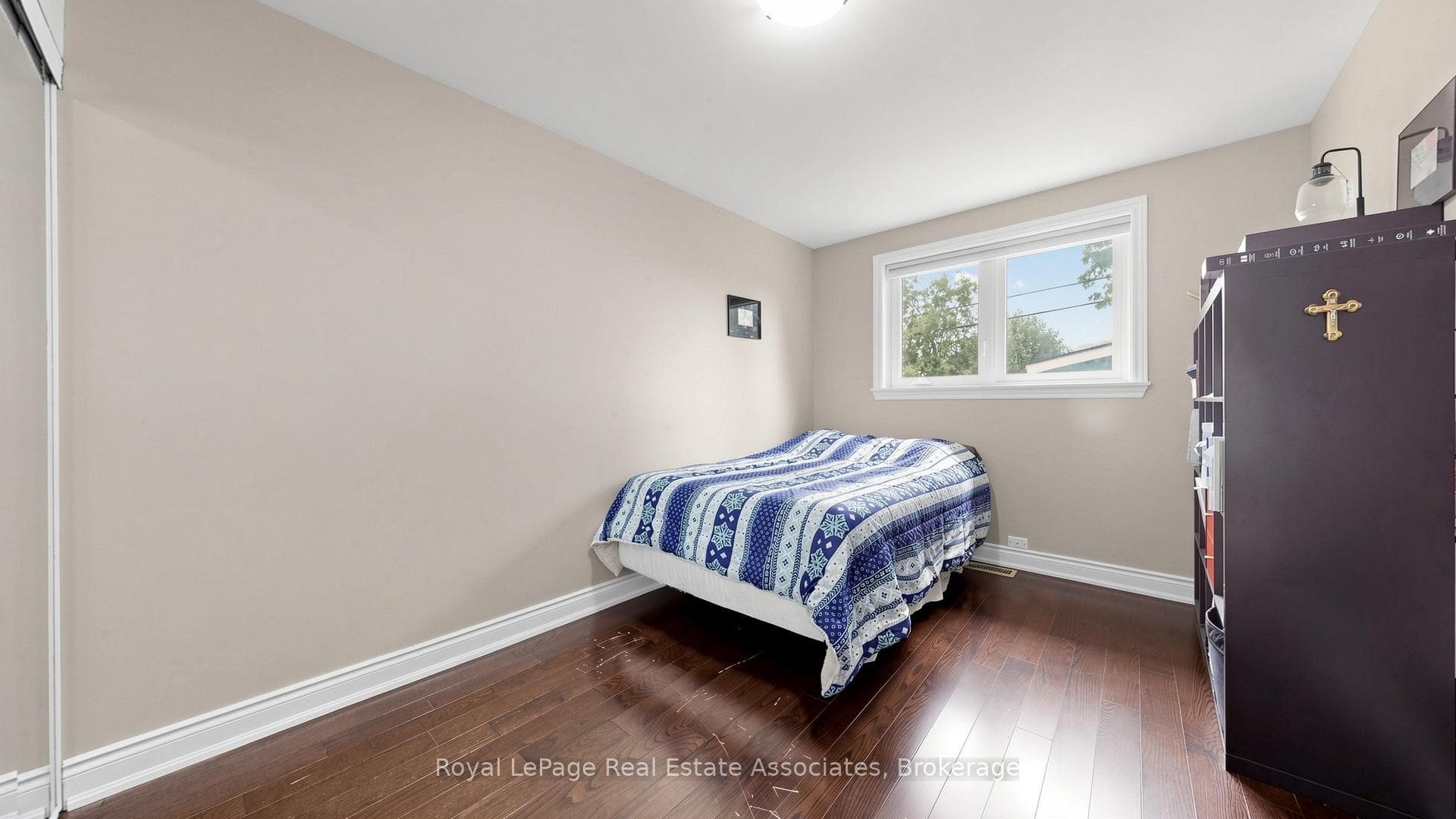 71 Addington Crescent photo 16