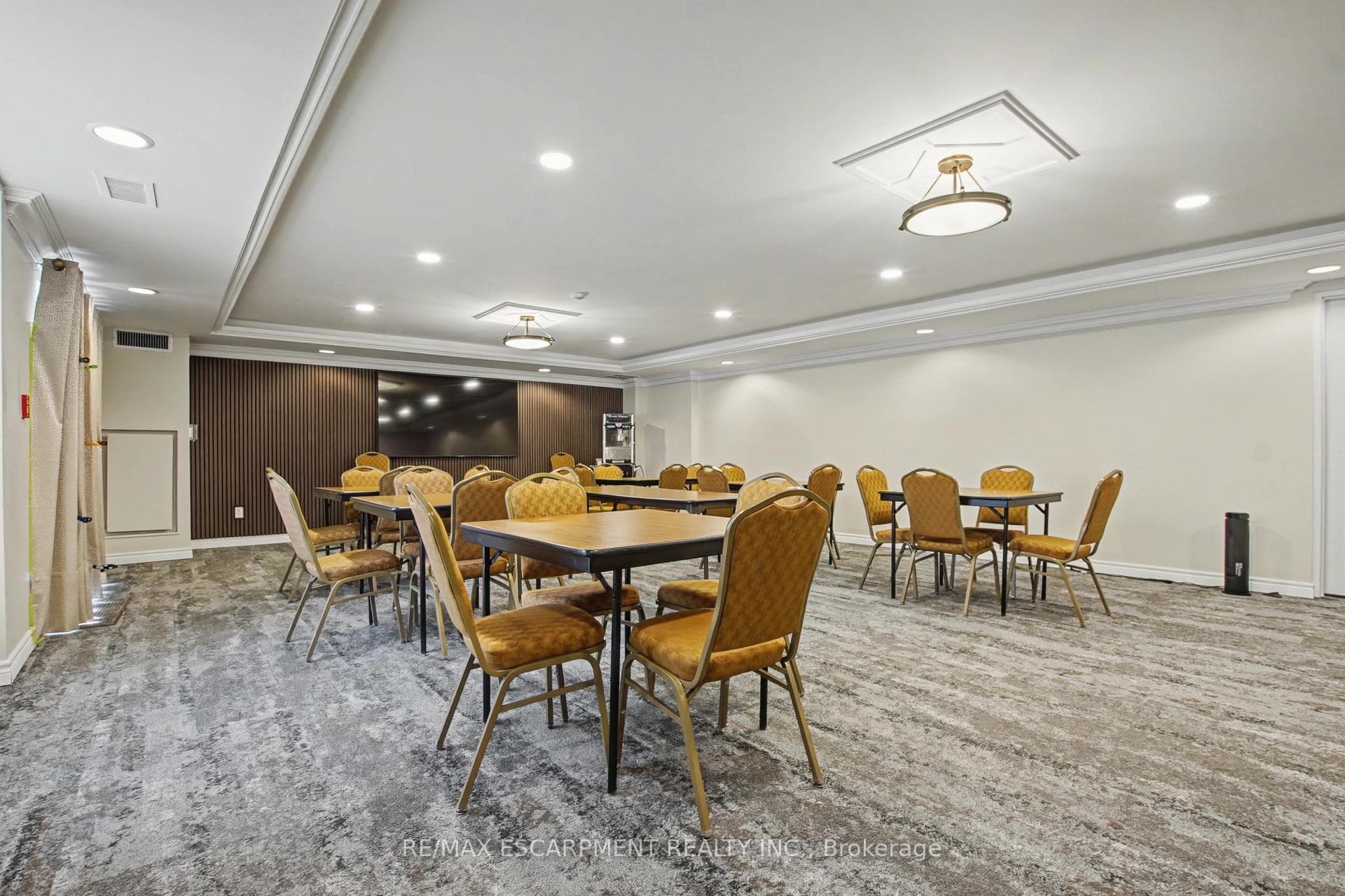 Party/Games Room