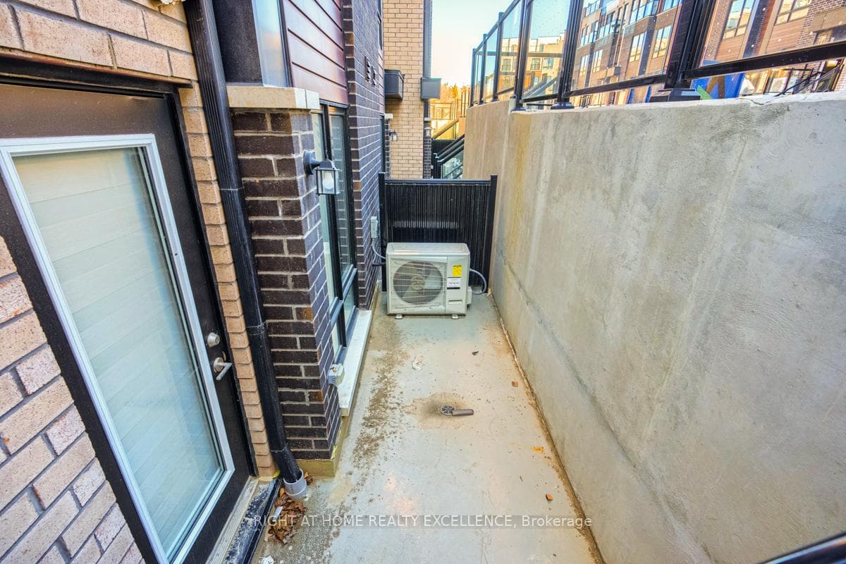 235 Mclevin Avenue Unit 3 photo 31