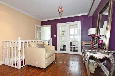 37 King Edward Avenue photo 4