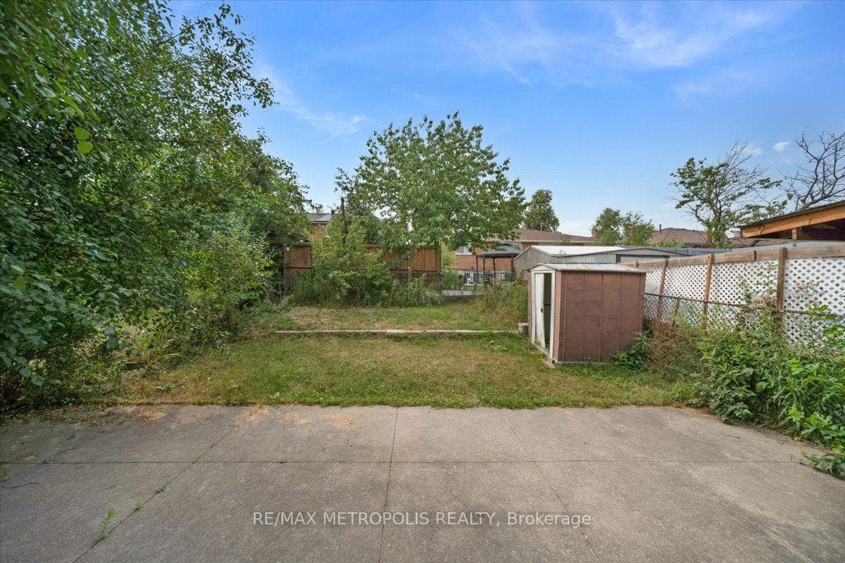 39 Jellicoe Crescent photo 47