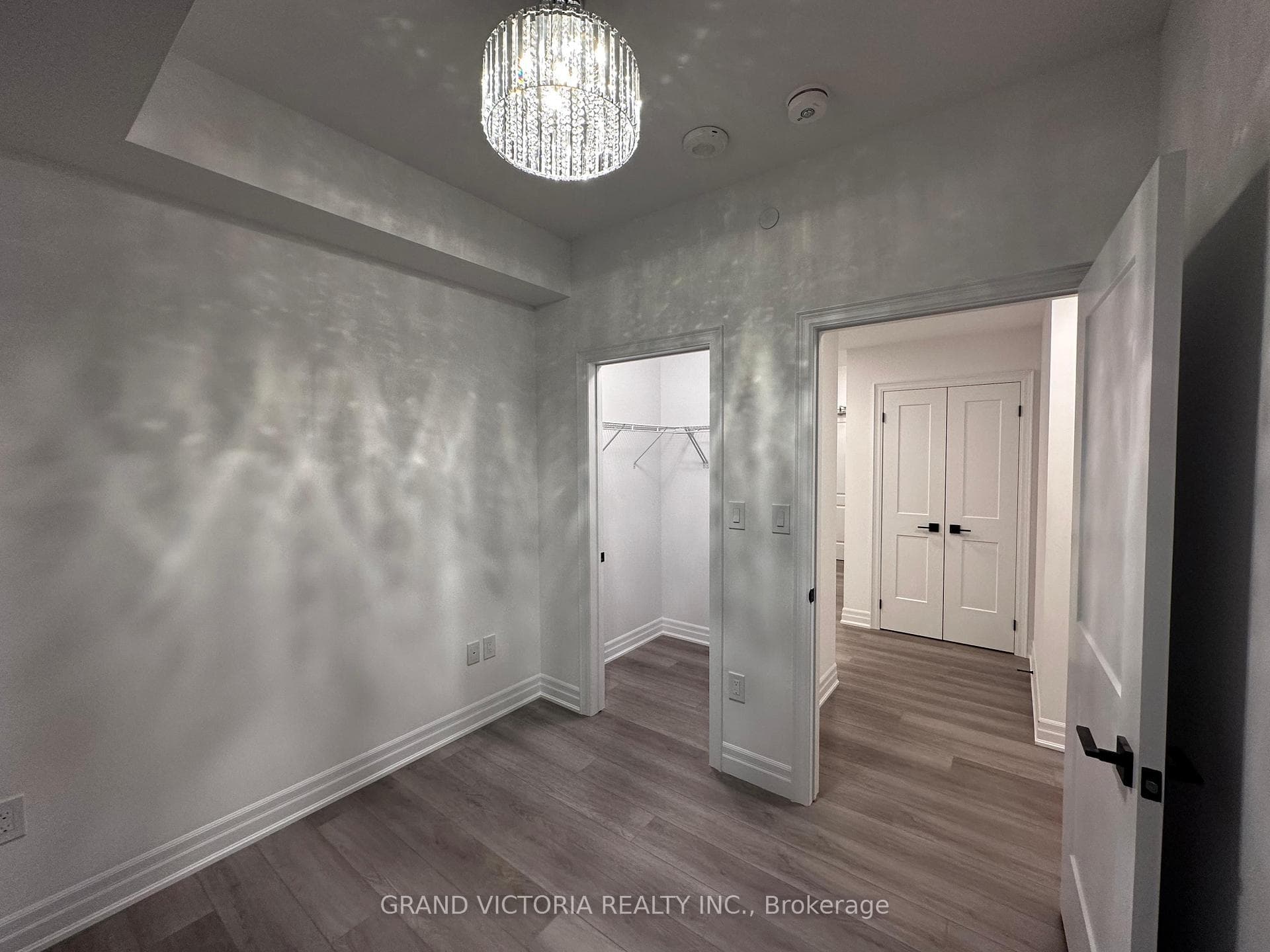 450 Dundas Street Unit 1109 photo 27