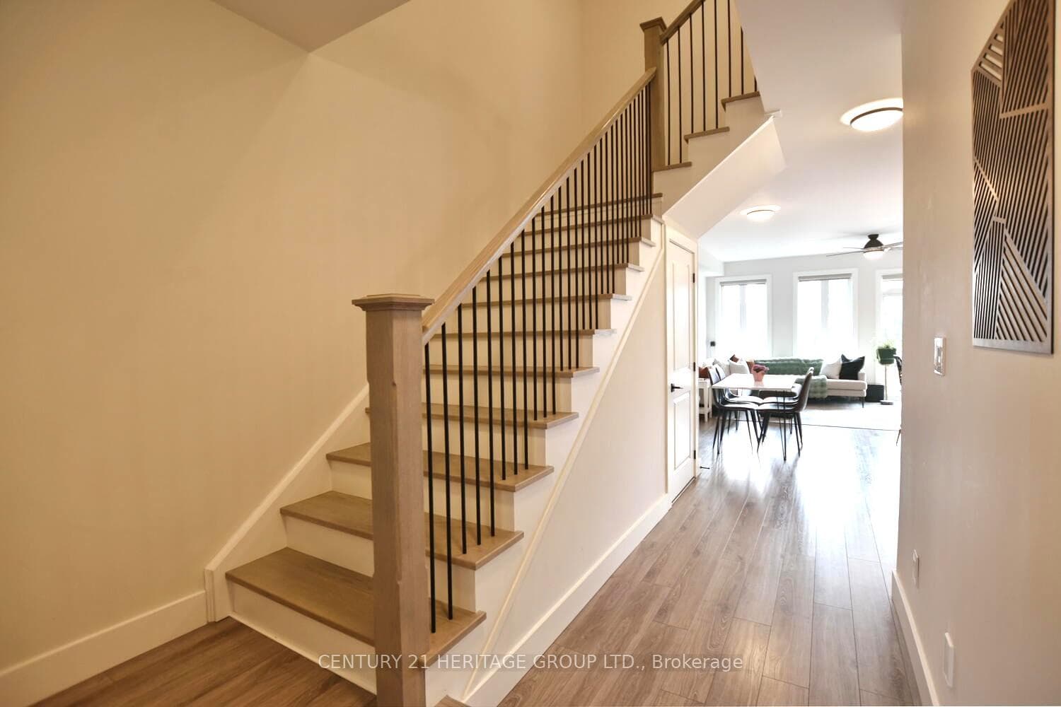 206 Courtland Street photo 15